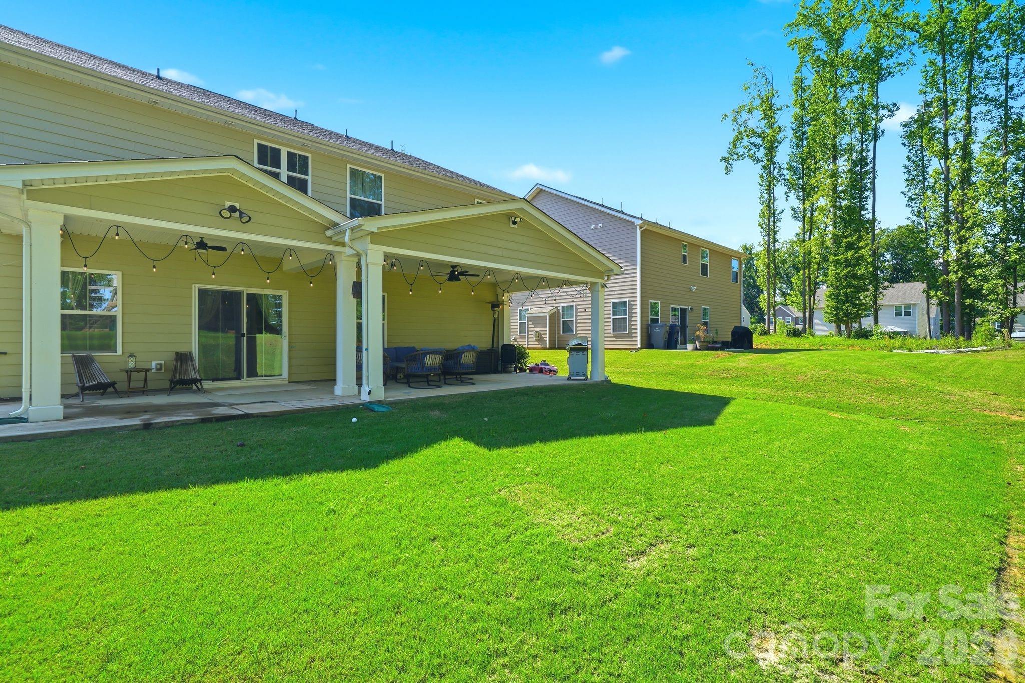 10129 Harvest Gold Drive — Charlotte