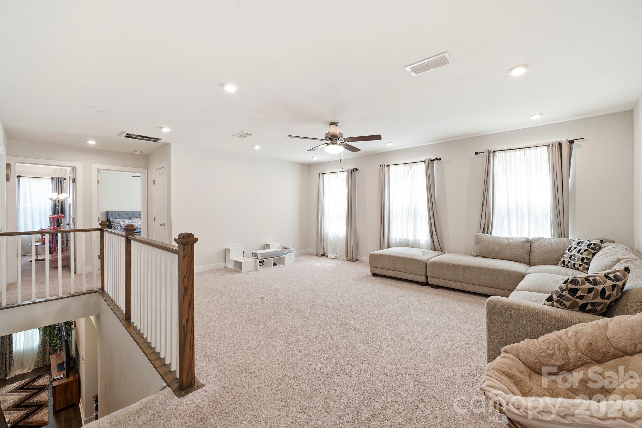 10129 Harvest Gold Drive — Charlotte