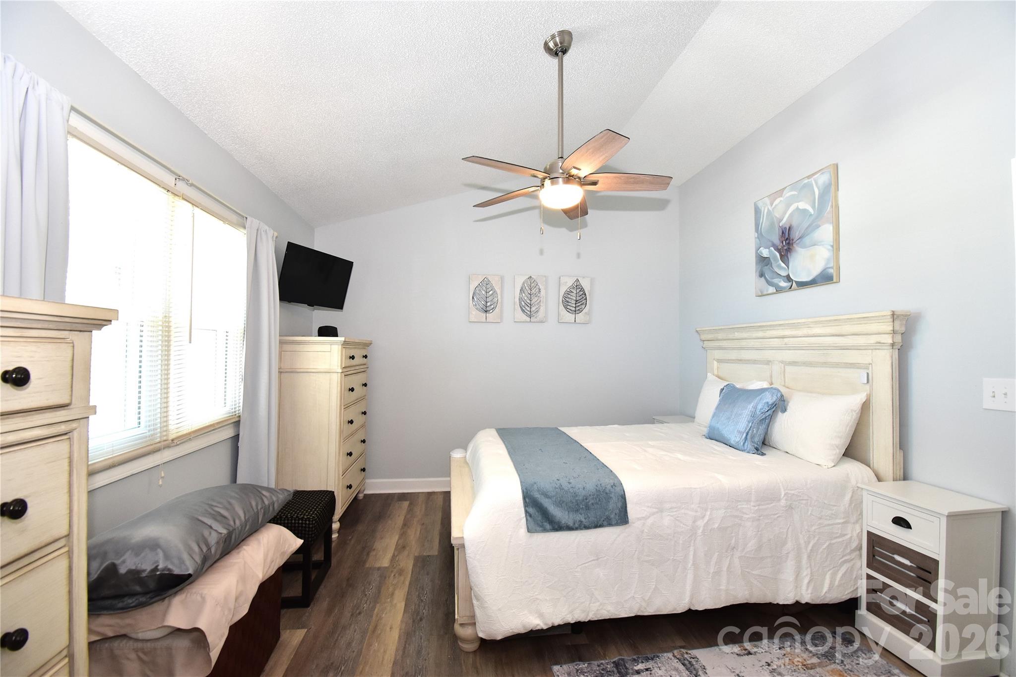302 Watson Road — Arden