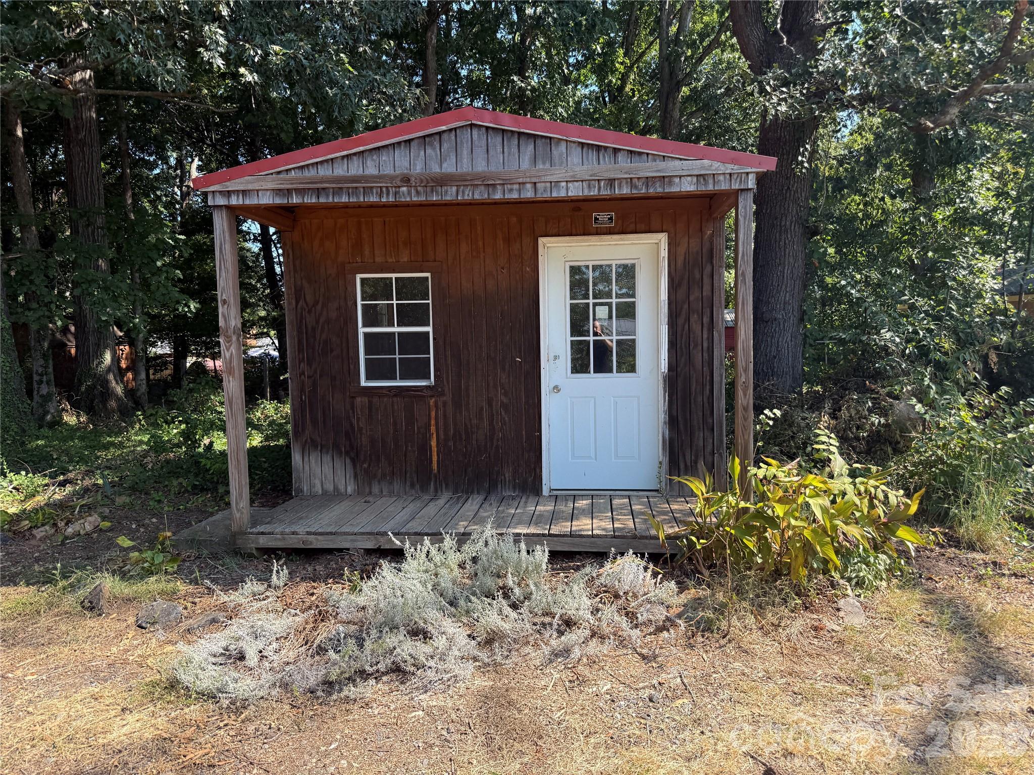 121 Brady Circle Road — Statesville
