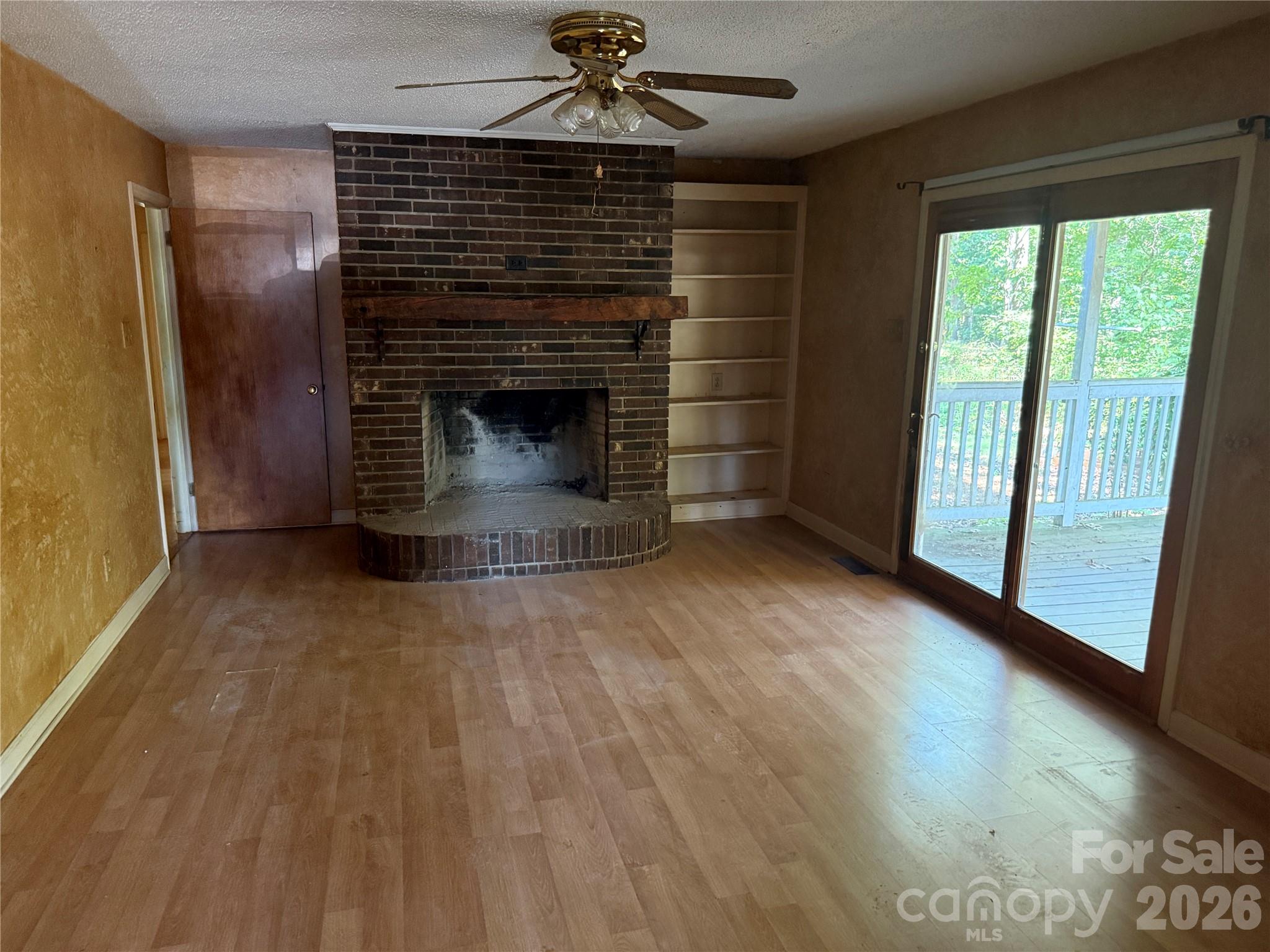 121 Brady Circle Road — Statesville