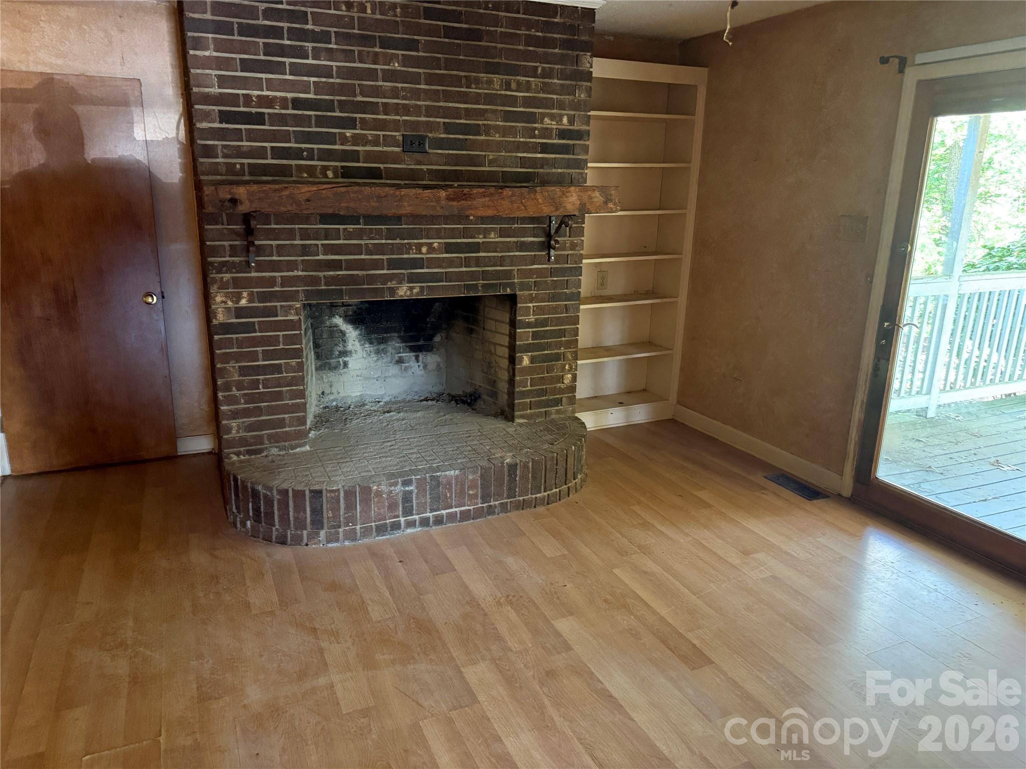 121 Brady Circle Road — Statesville