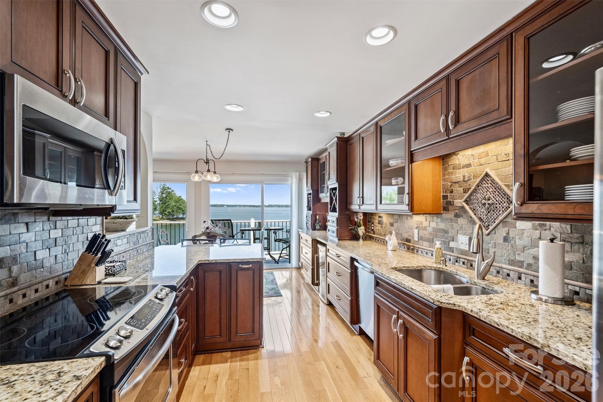 20427 Harborgate Court #606 — Cornelius