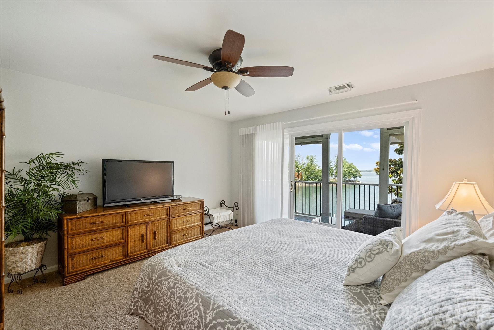 20427 Harborgate Court #606 — Cornelius
