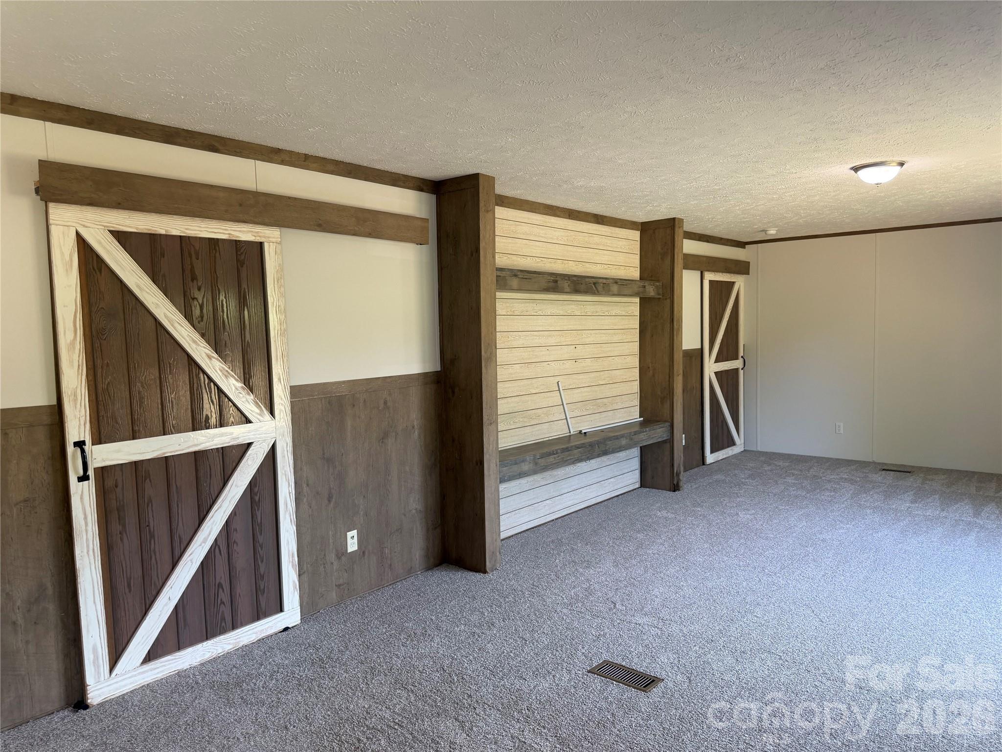 1003 Lavender Road — Grover