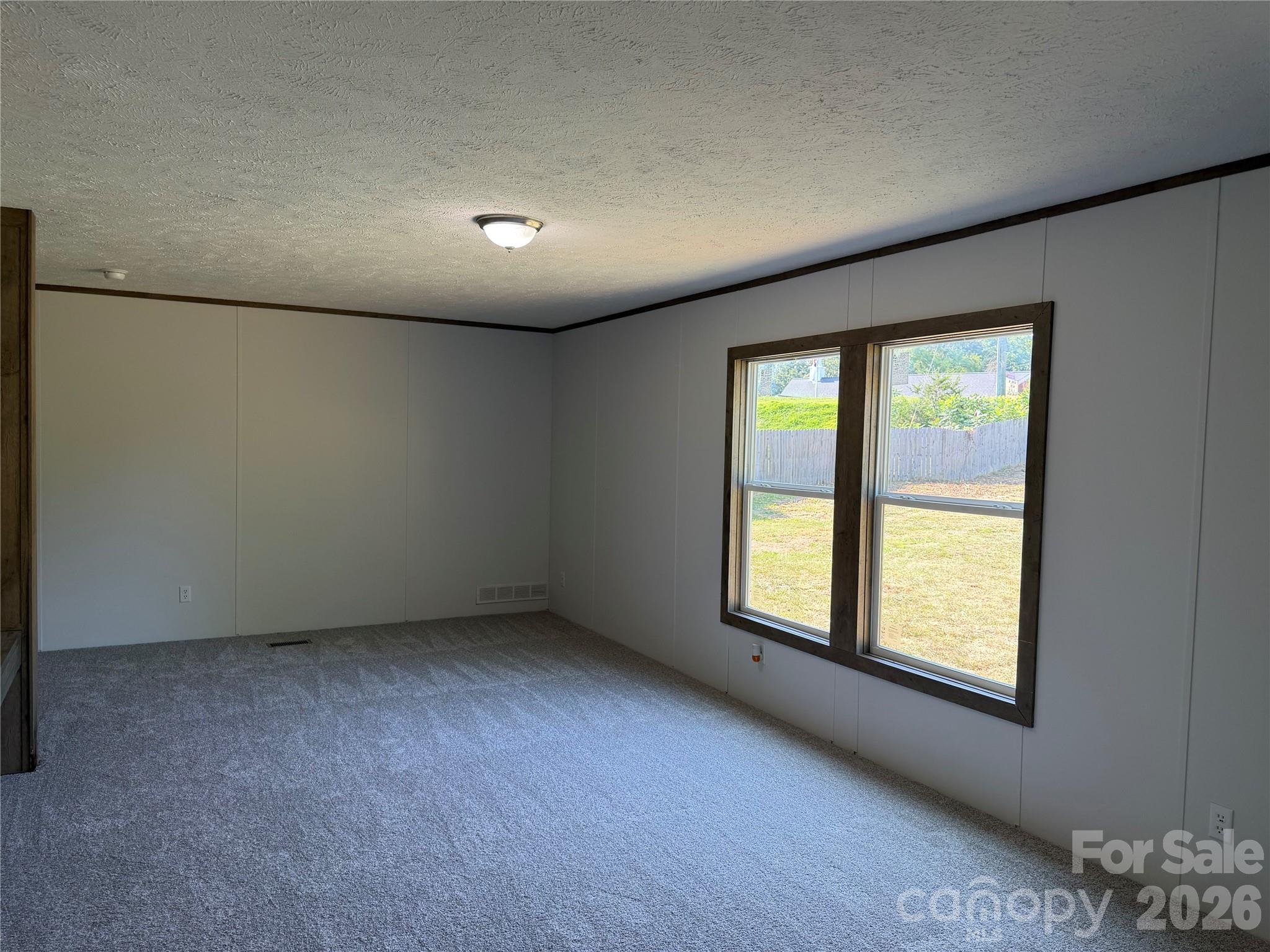 1003 Lavender Road — Grover