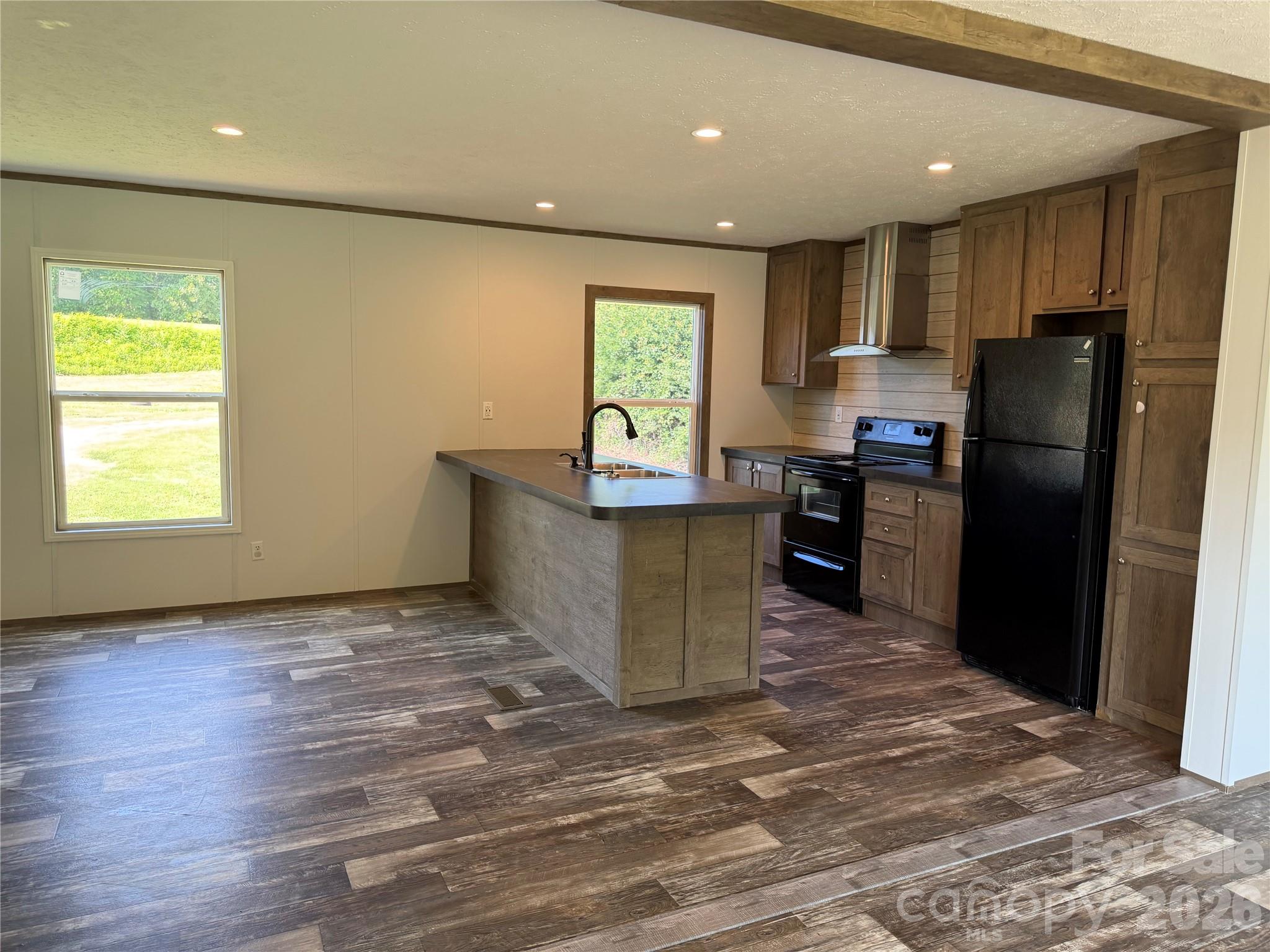 1003 Lavender Road — Grover