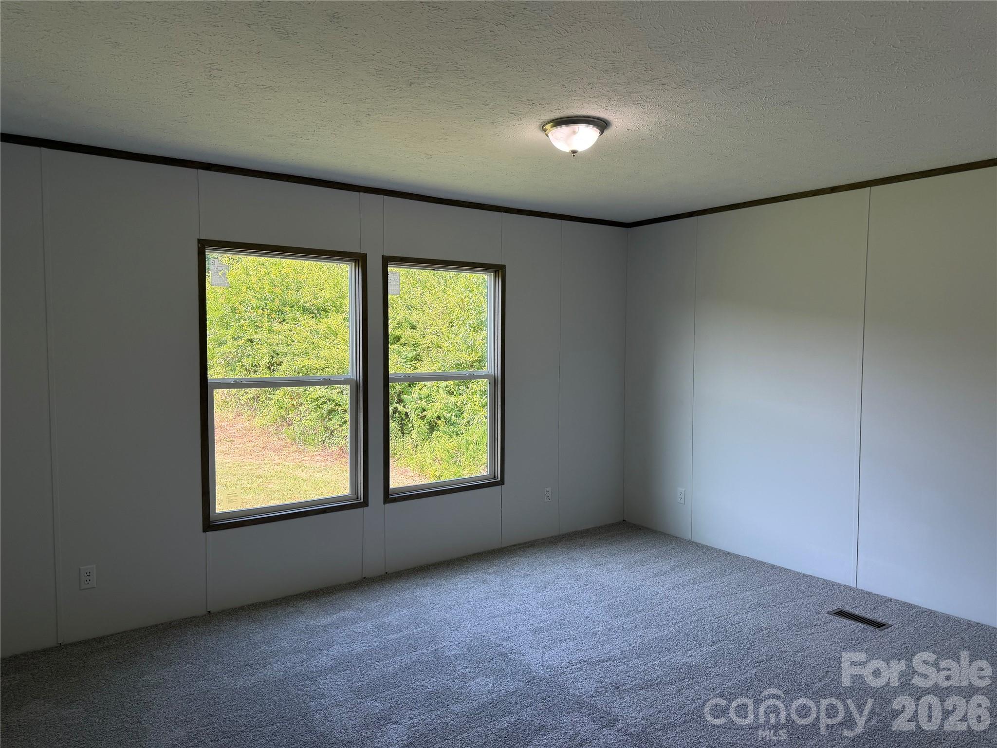 1003 Lavender Road — Grover