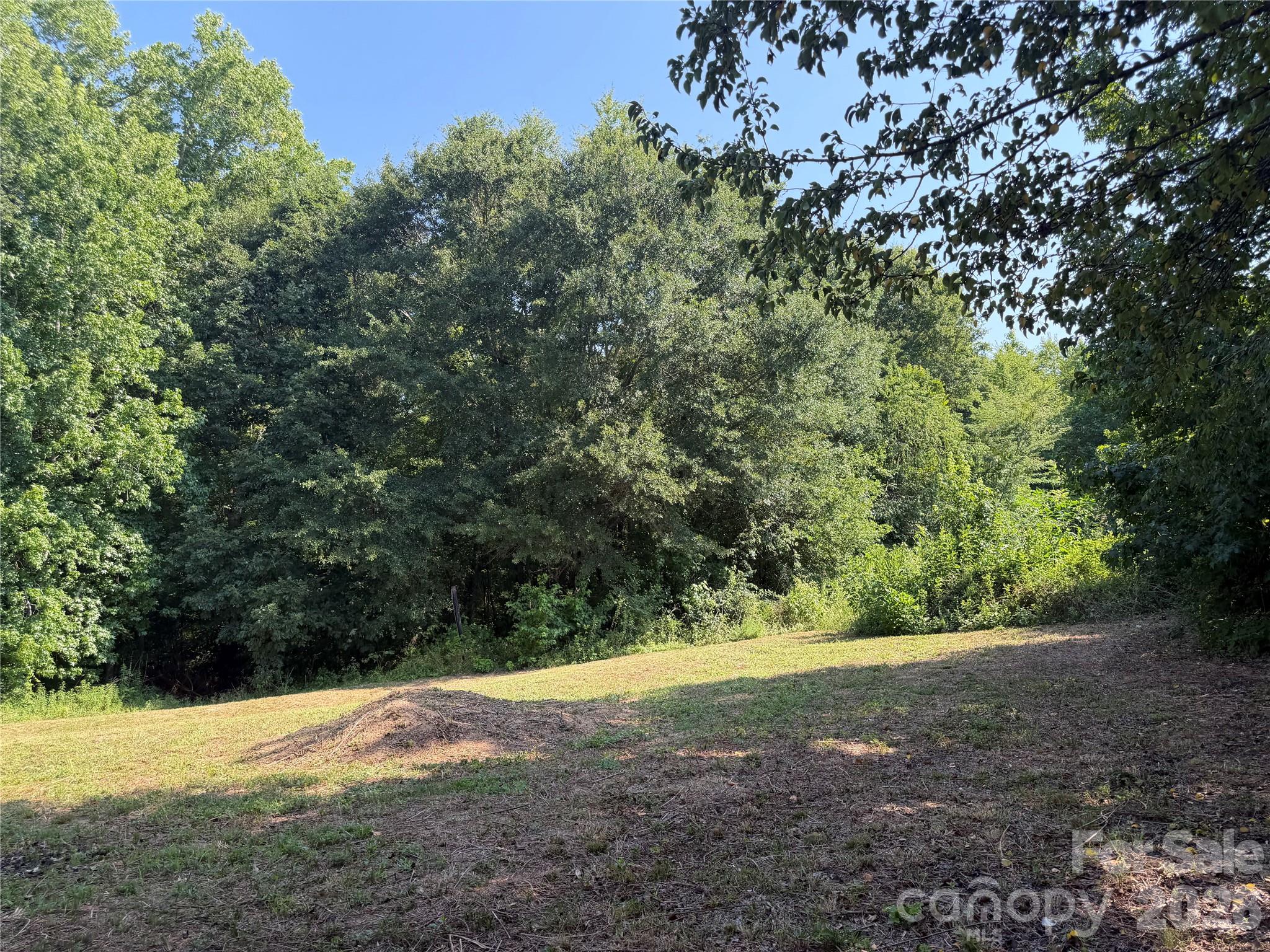 1003 Lavender Road — Grover