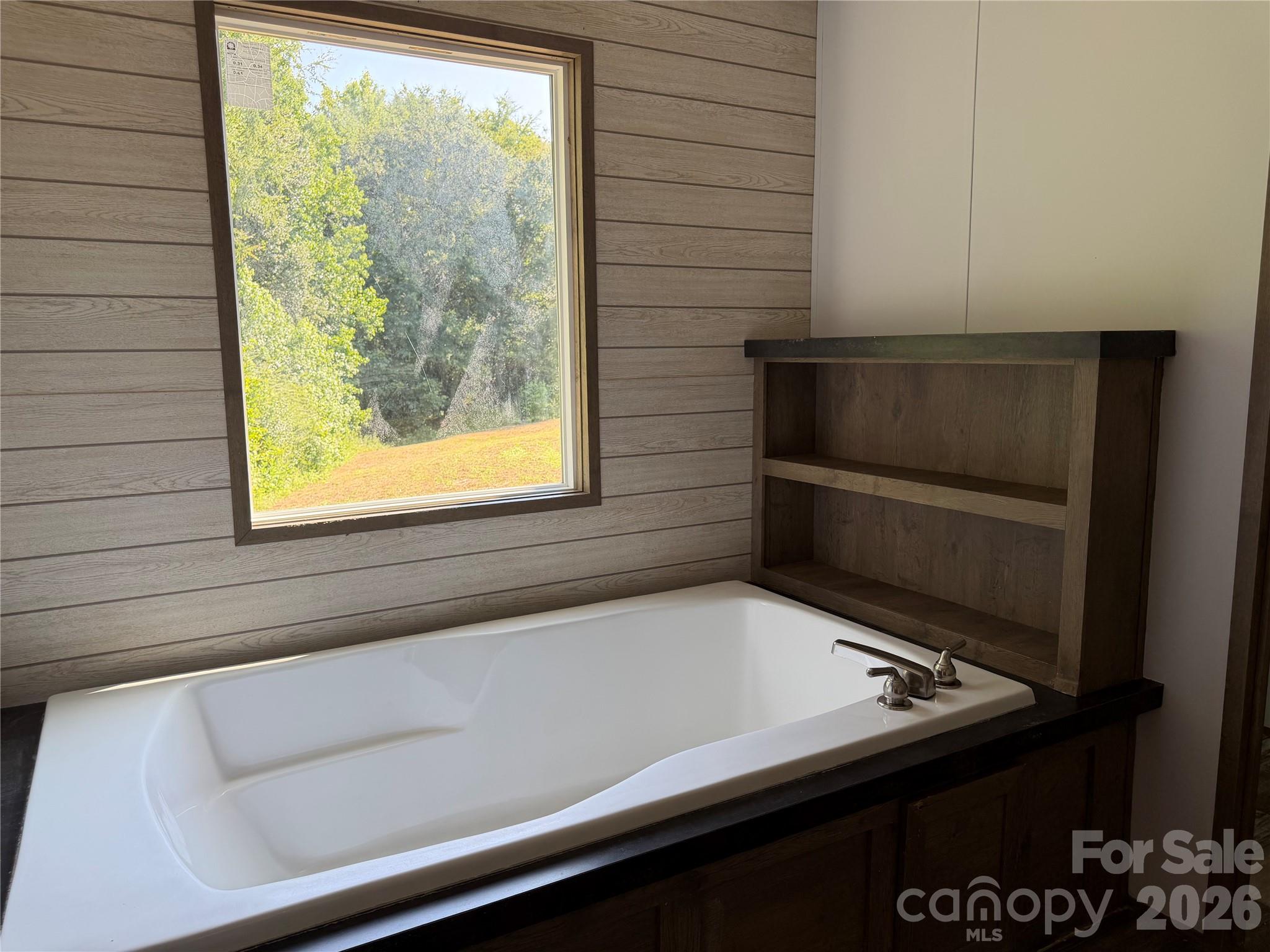 1003 Lavender Road — Grover