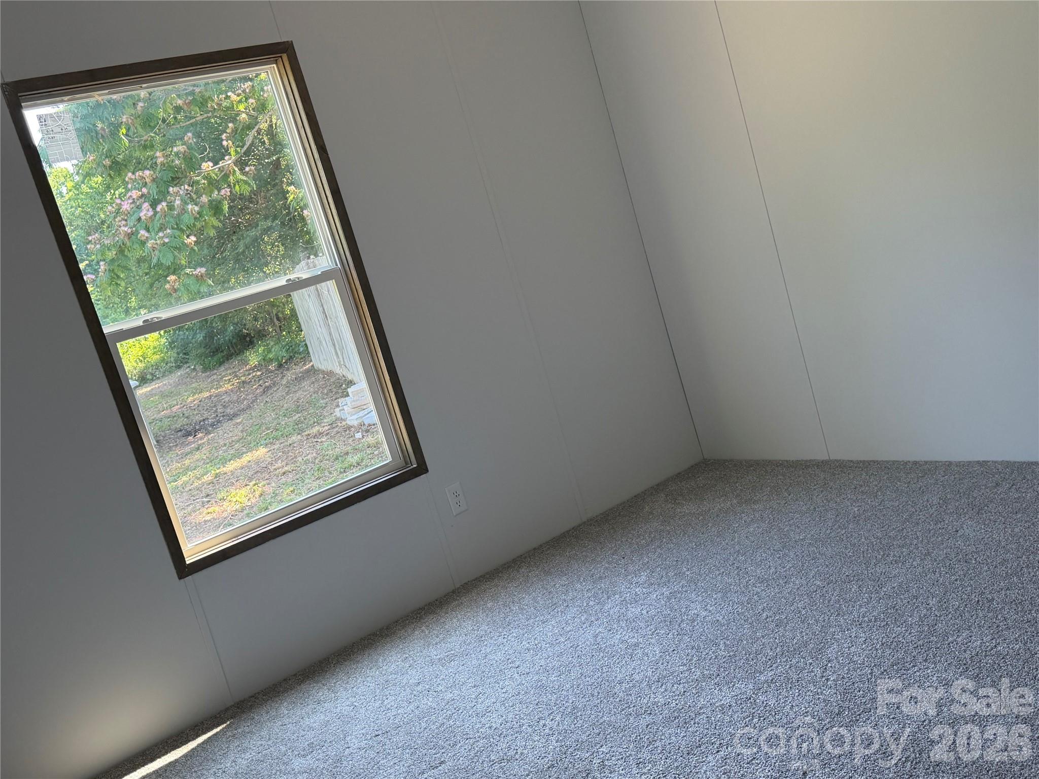 1003 Lavender Road — Grover
