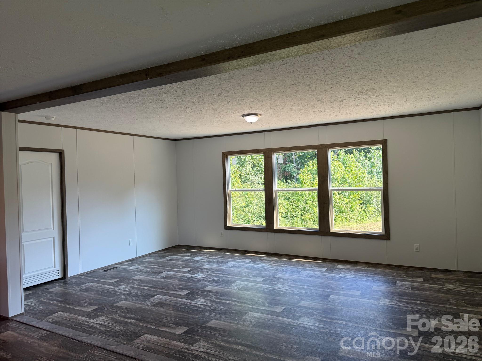 1003 Lavender Road — Grover