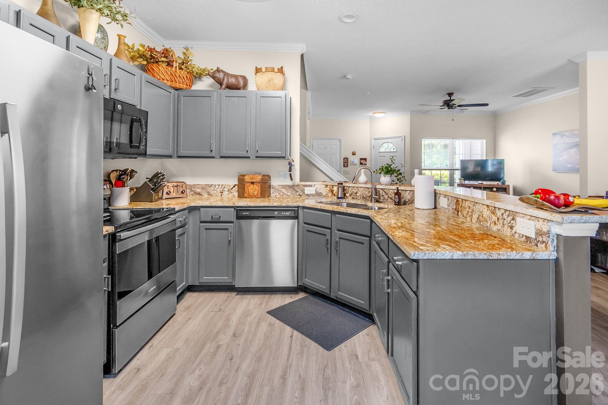 2713 Mill Valley Court — Matthews