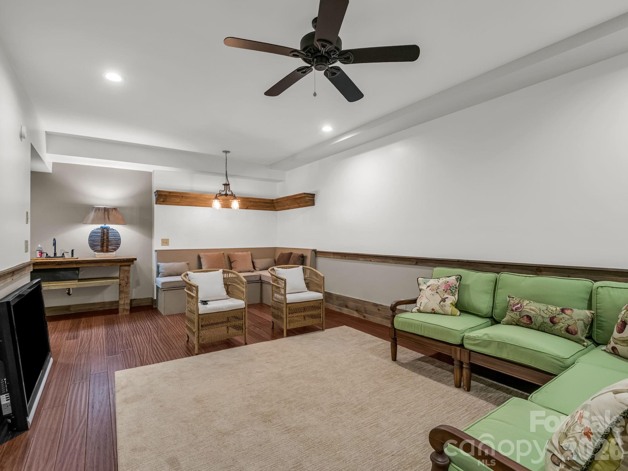 115 Apple Meadow Court — Lake Lure