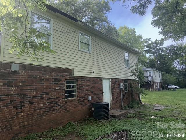 104 Whitley Road — Morganton