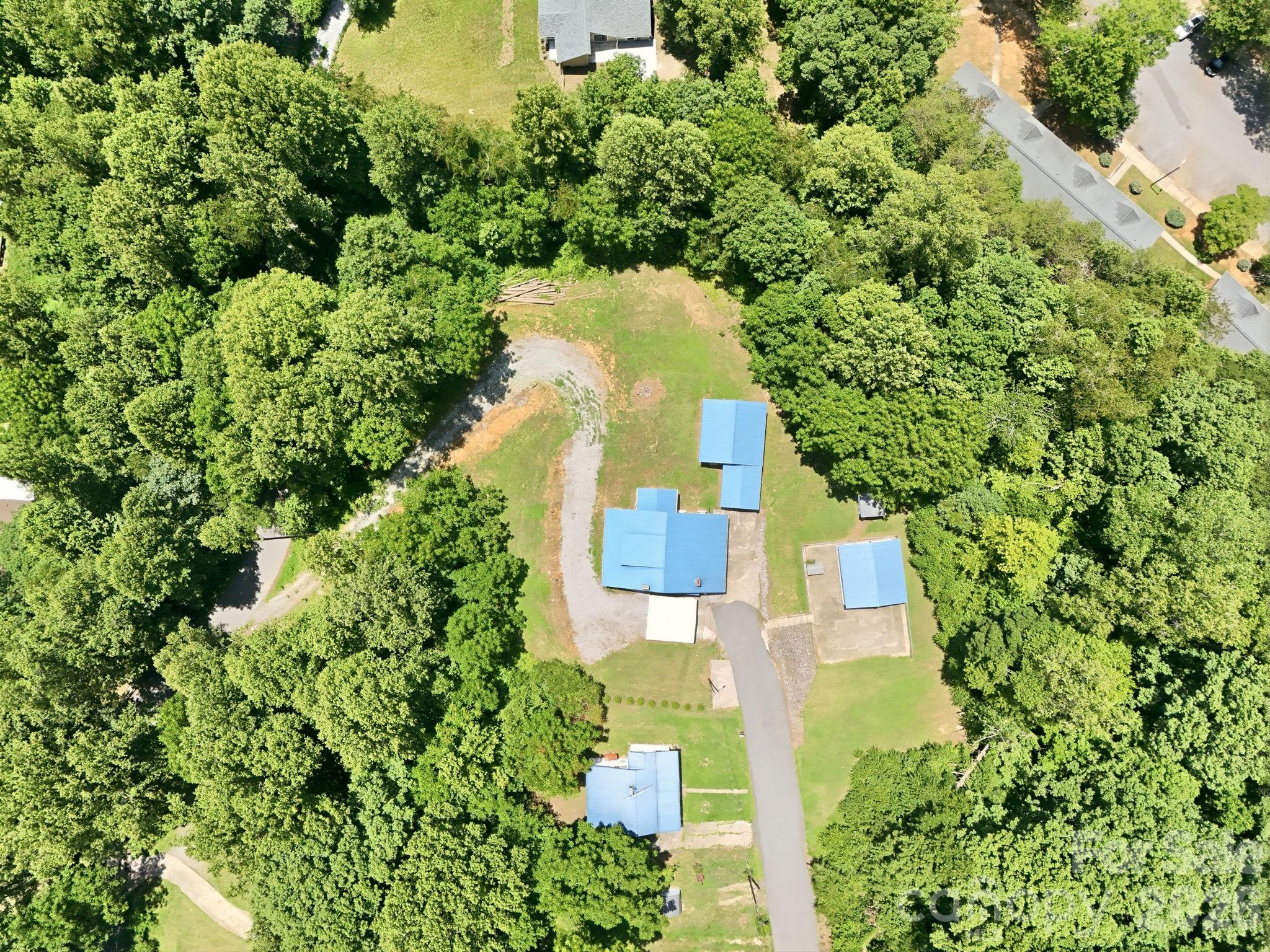 1231 Caldwell Place NW — Lenoir