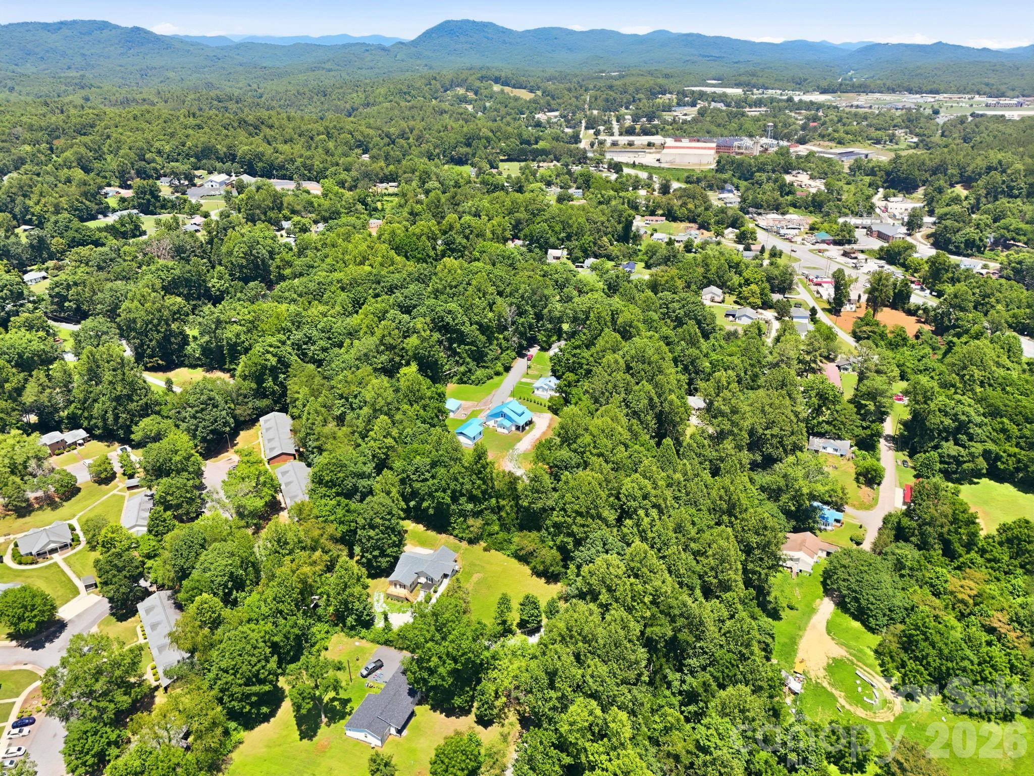1231 Caldwell Place NW — Lenoir