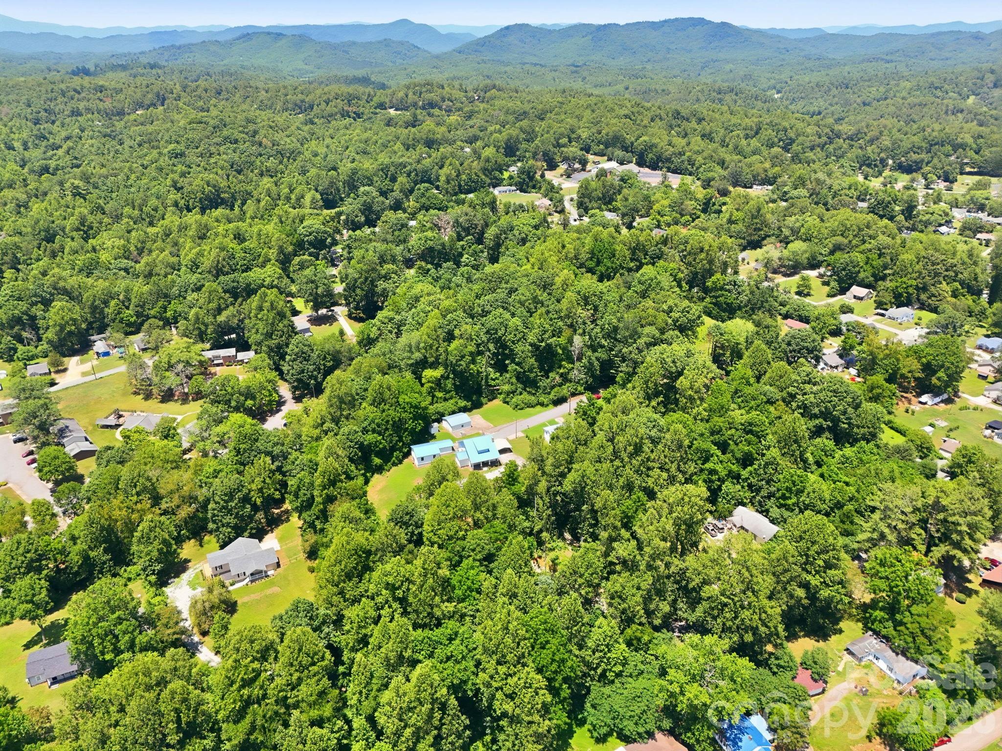 1231 Caldwell Place NW — Lenoir