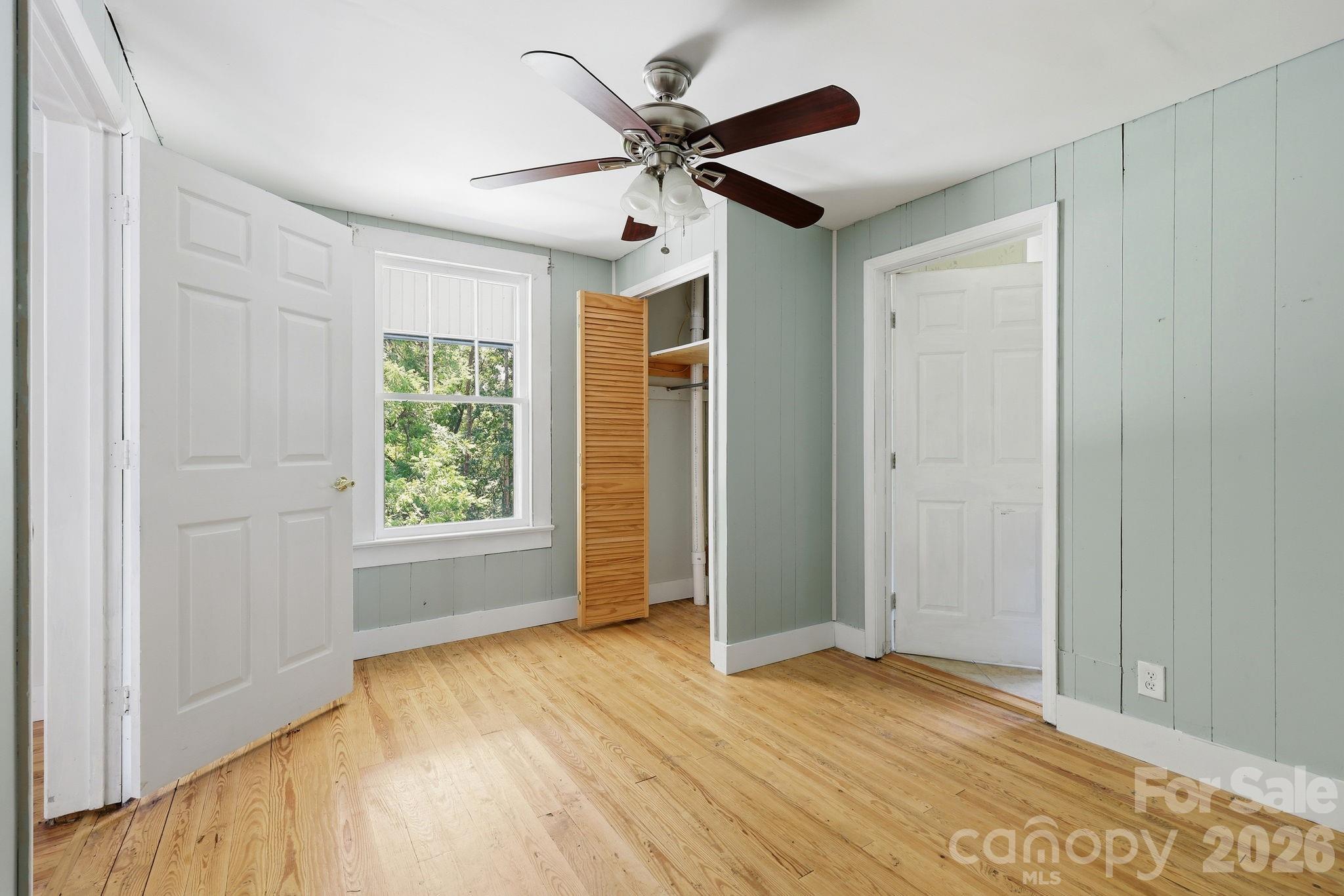 1231 Caldwell Place NW — Lenoir