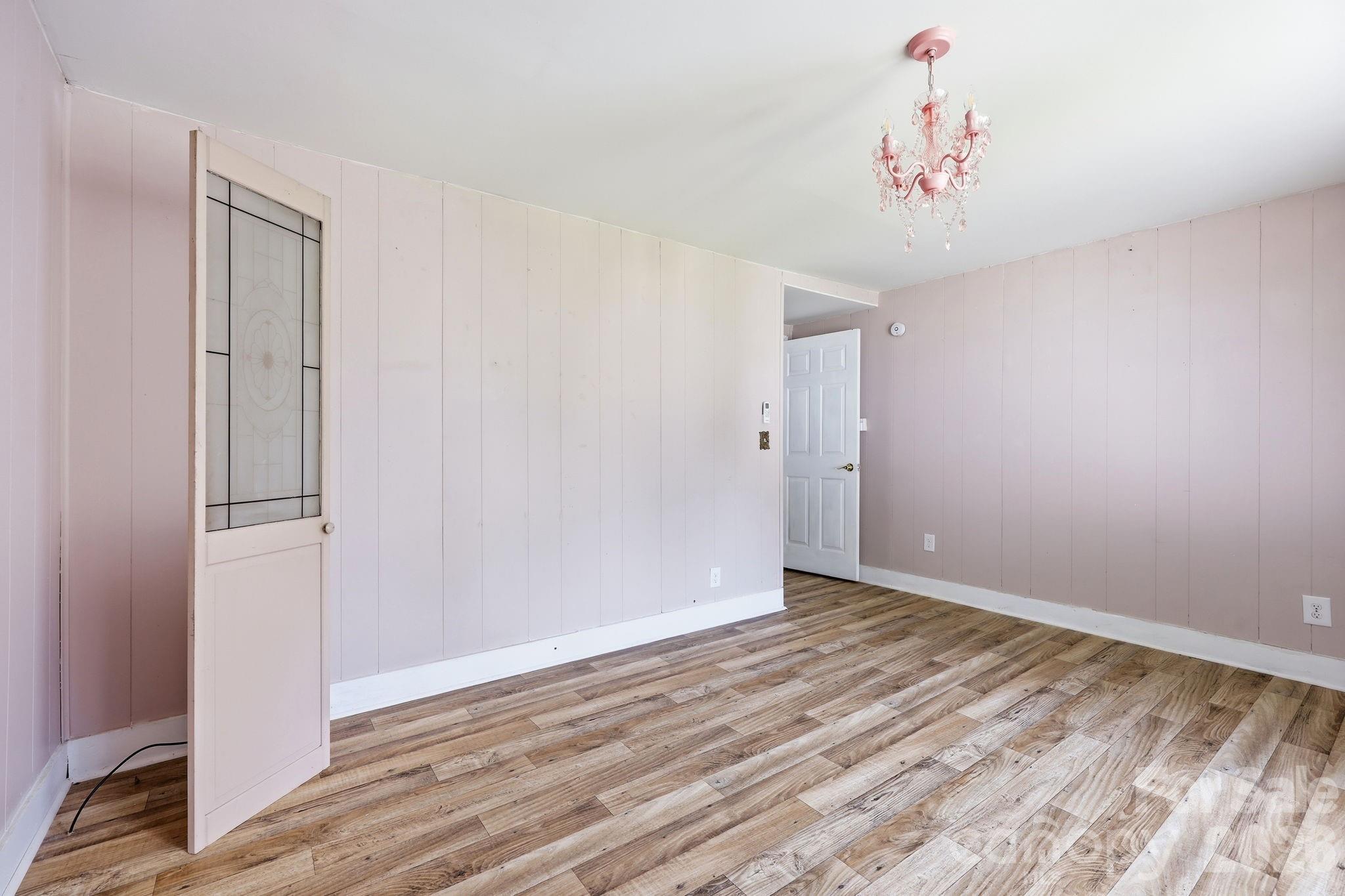 1231 Caldwell Place NW — Lenoir