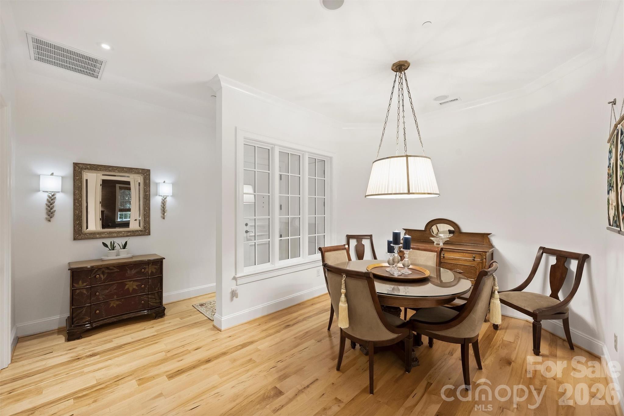 241 Queens Road — Charlotte