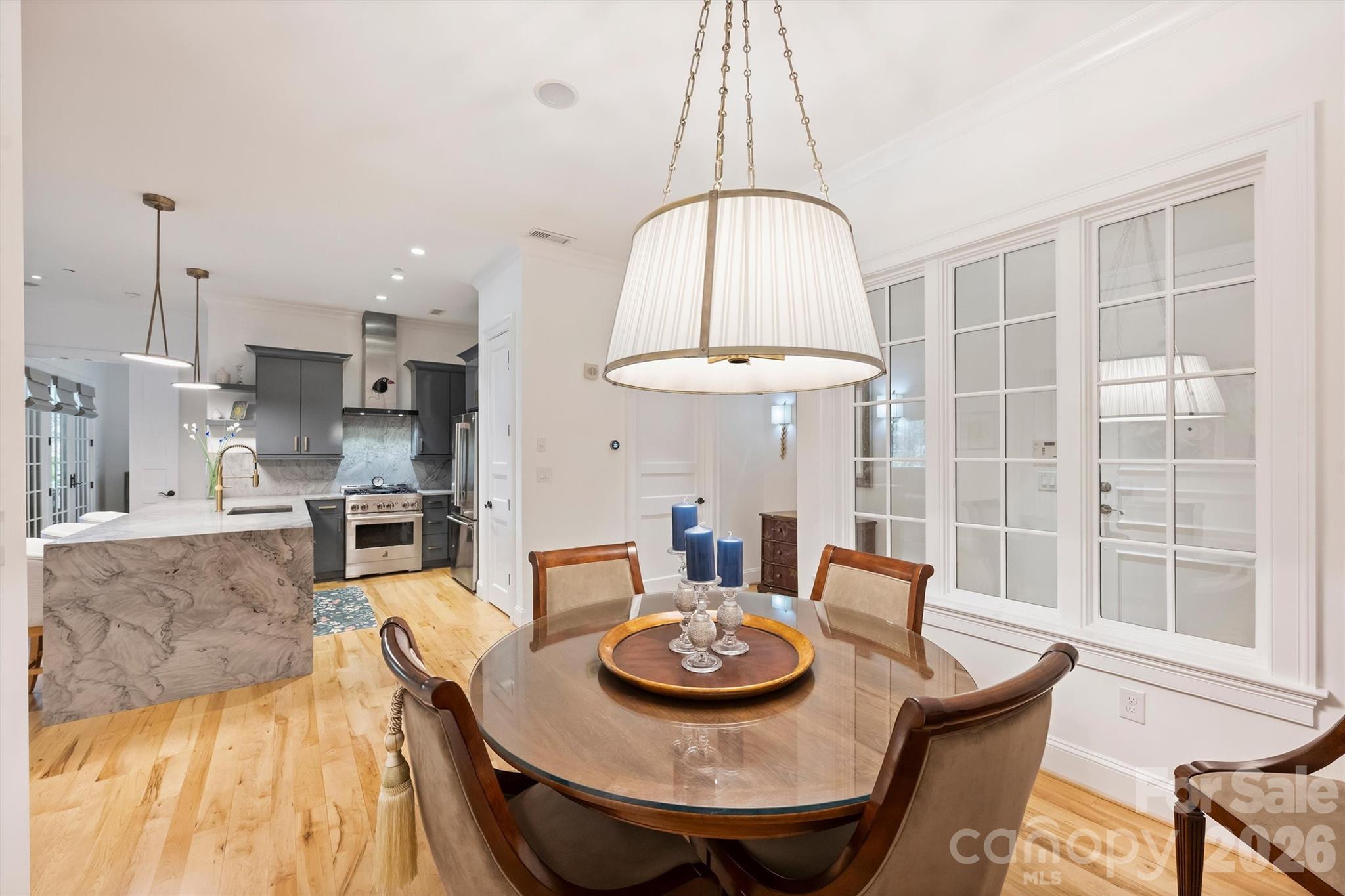 241 Queens Road — Charlotte