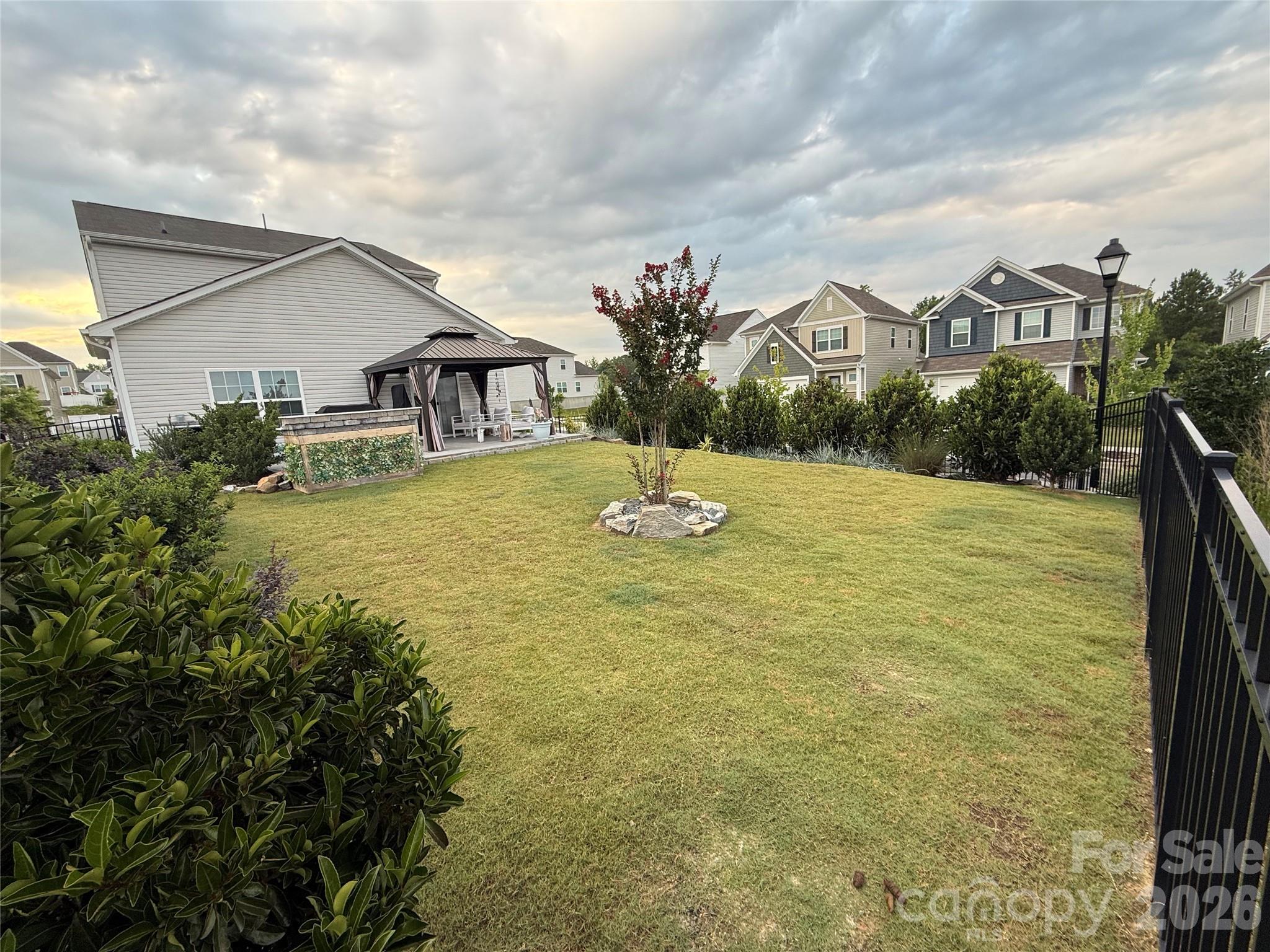 6499 Gopher Road — Lancaster