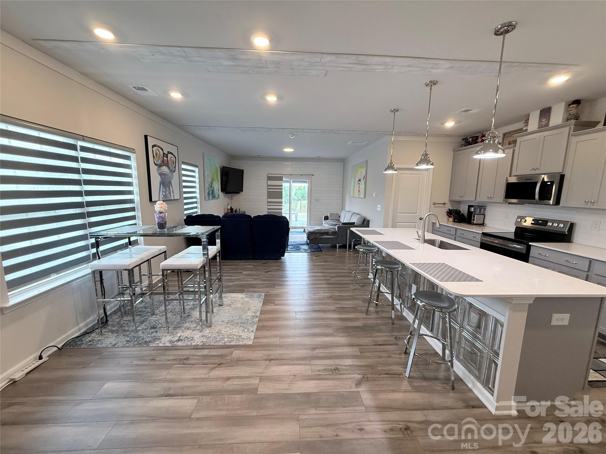 6499 Gopher Road — Lancaster