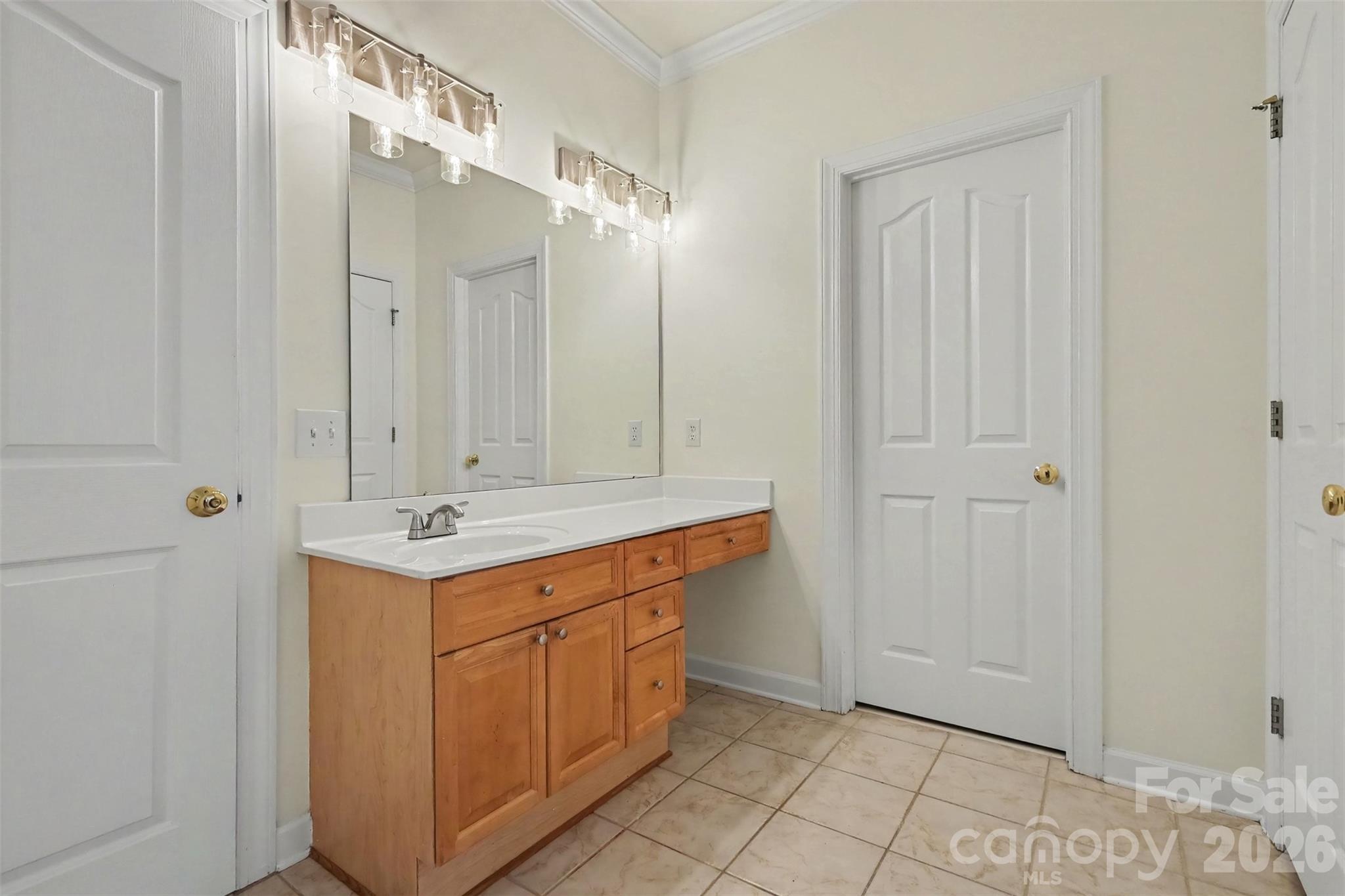 10110 Paradise Ridge Road — Charlotte