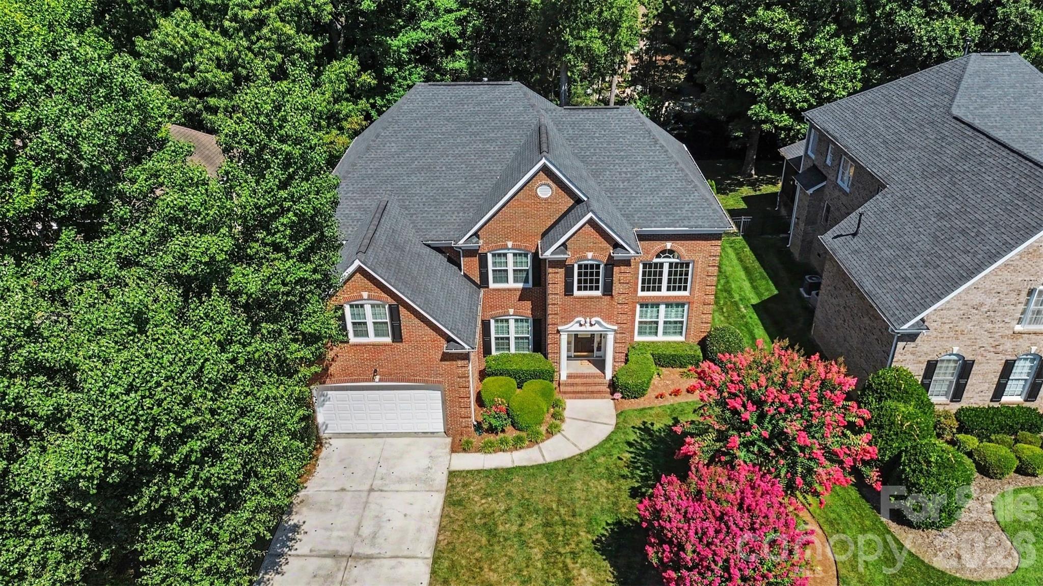 10110 Paradise Ridge Road — Charlotte