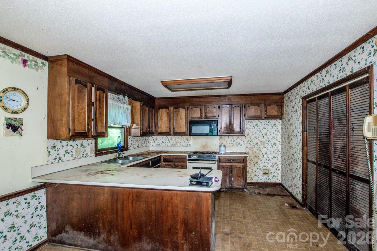 648 Tracy Lane — Gastonia