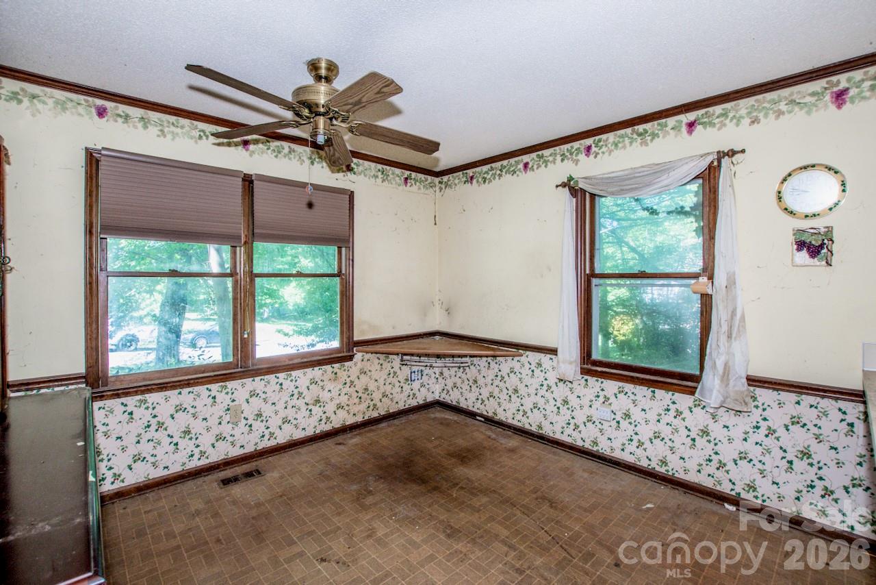 648 Tracy Lane — Gastonia