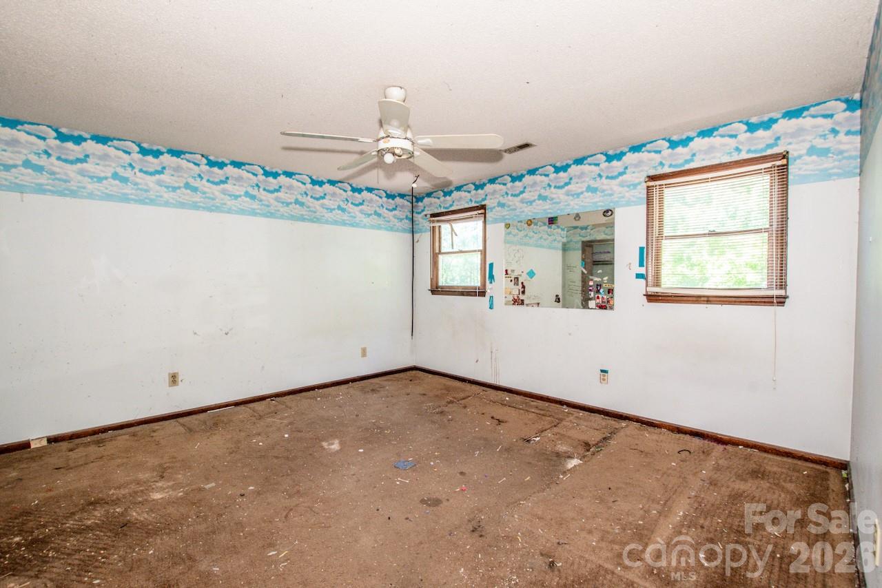 648 Tracy Lane — Gastonia