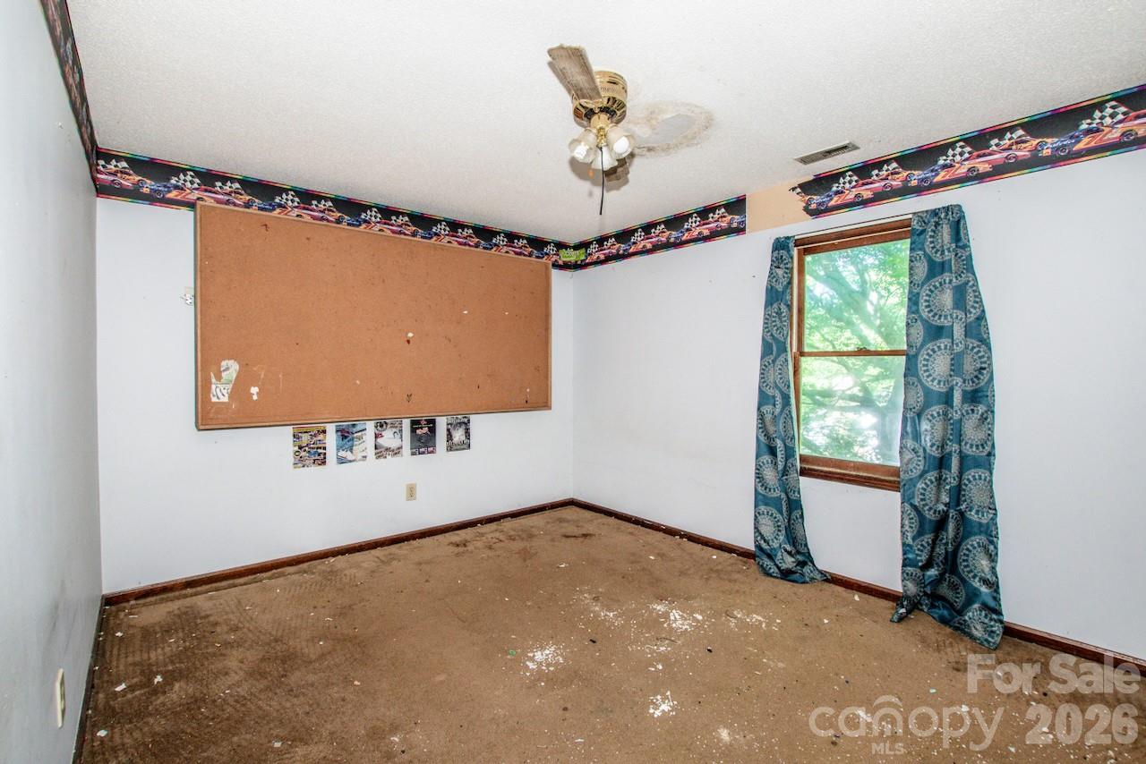 648 Tracy Lane — Gastonia