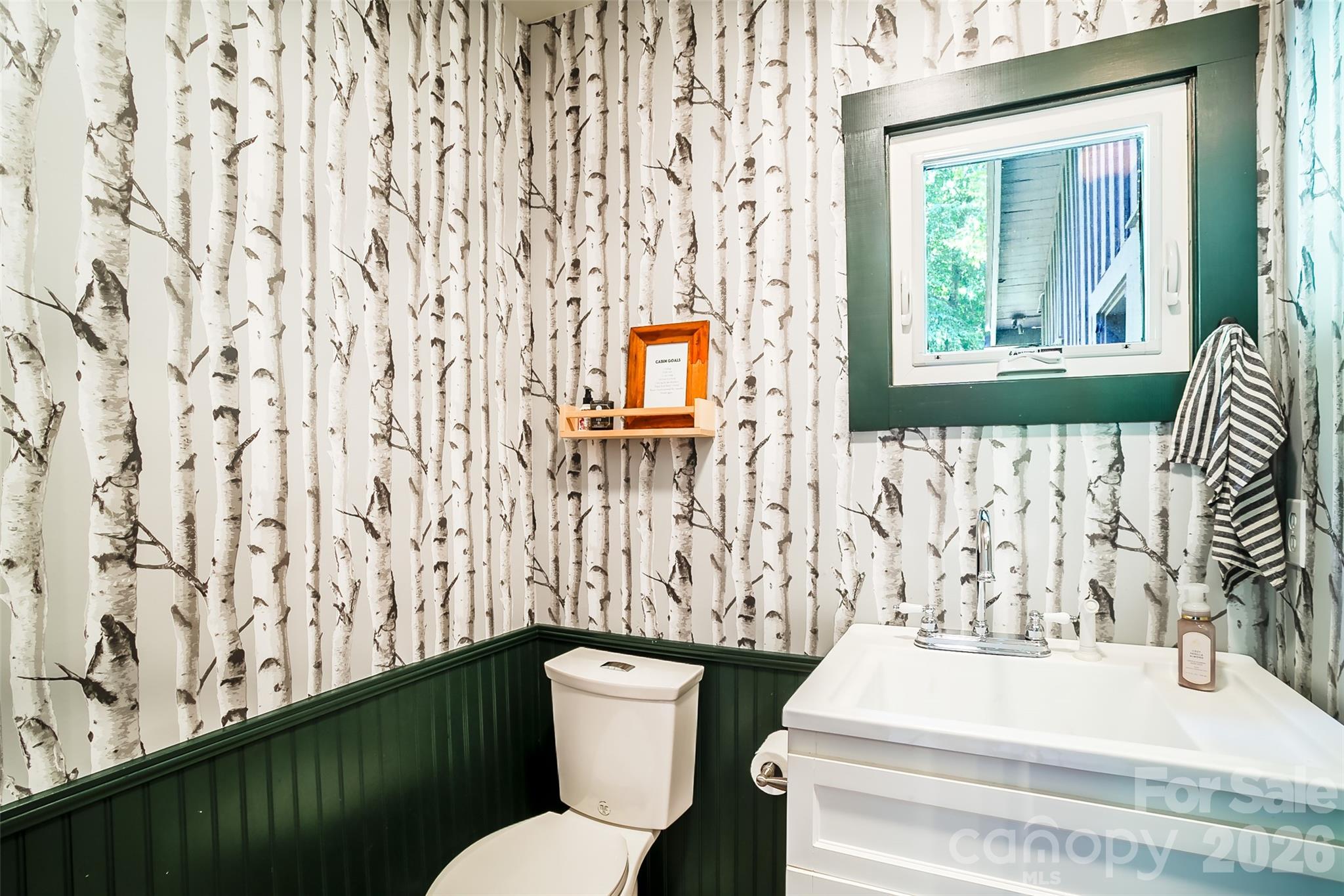 150 Indian Cave Park Road — Hendersonville