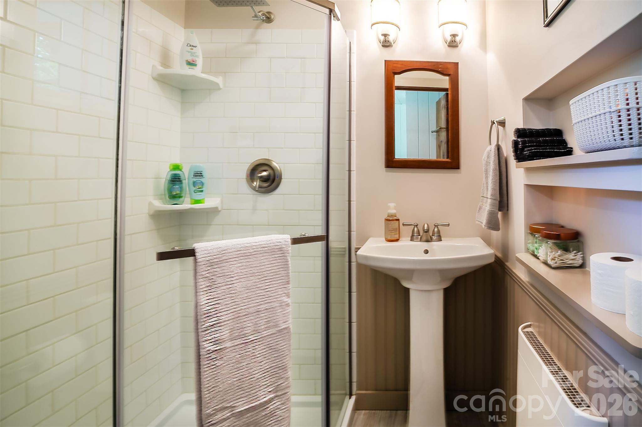 150 Indian Cave Park Road — Hendersonville