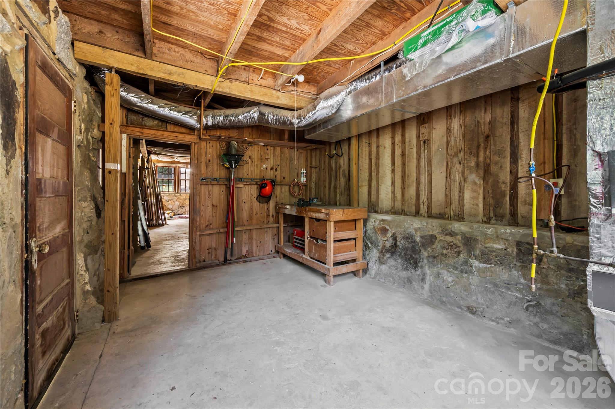 150 Indian Cave Park Road — Hendersonville