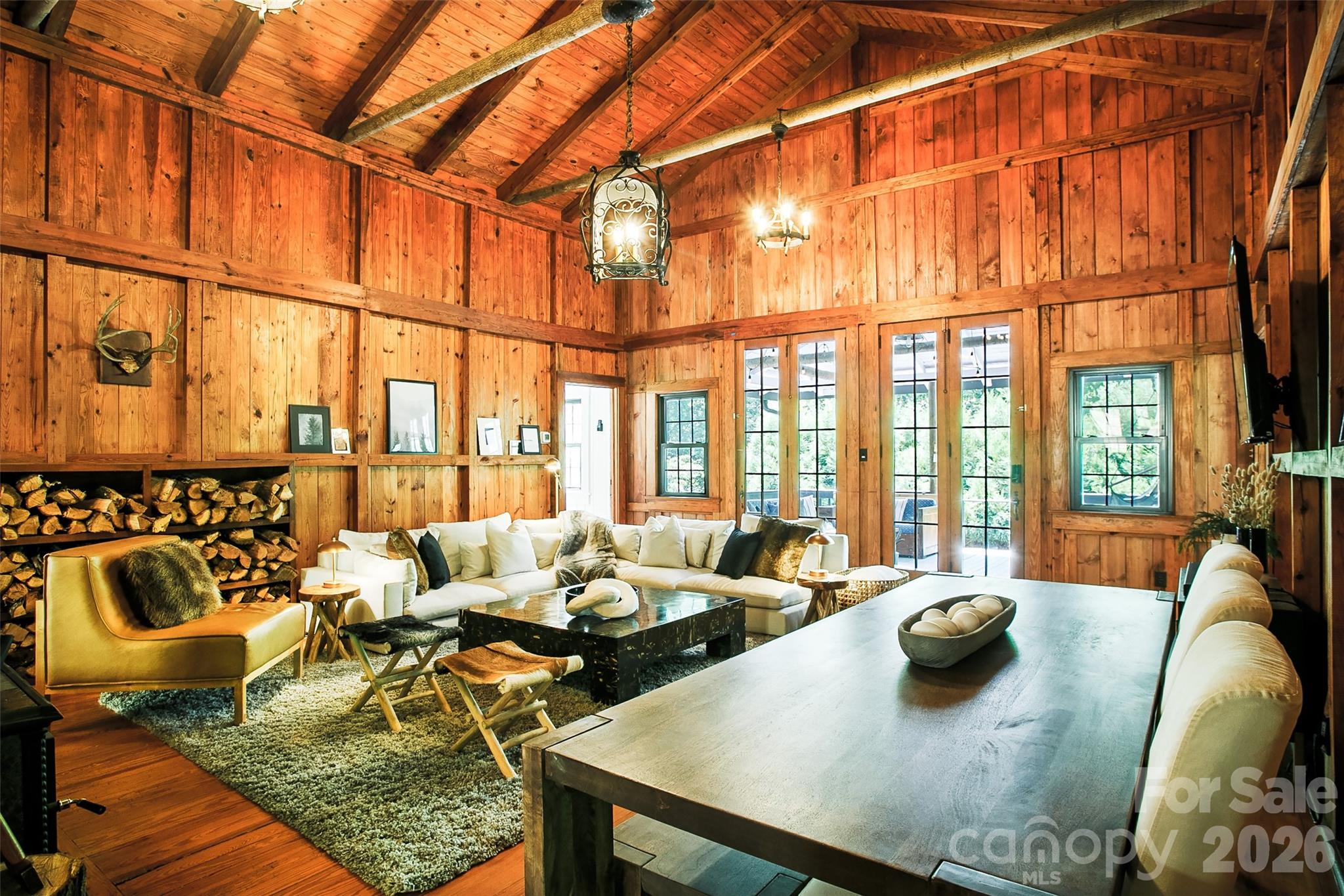 150 Indian Cave Park Road — Hendersonville