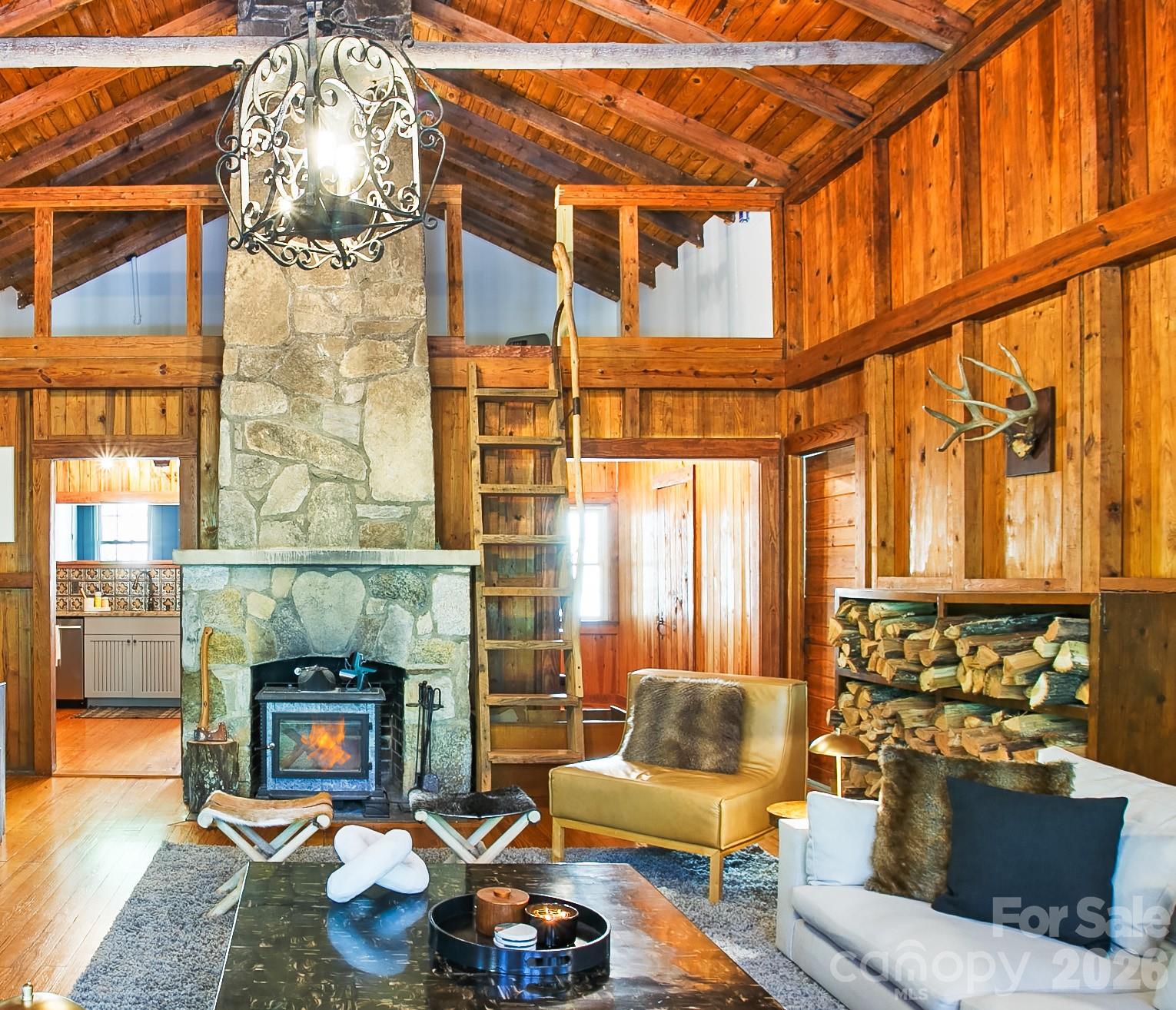 150 Indian Cave Park Road — Hendersonville