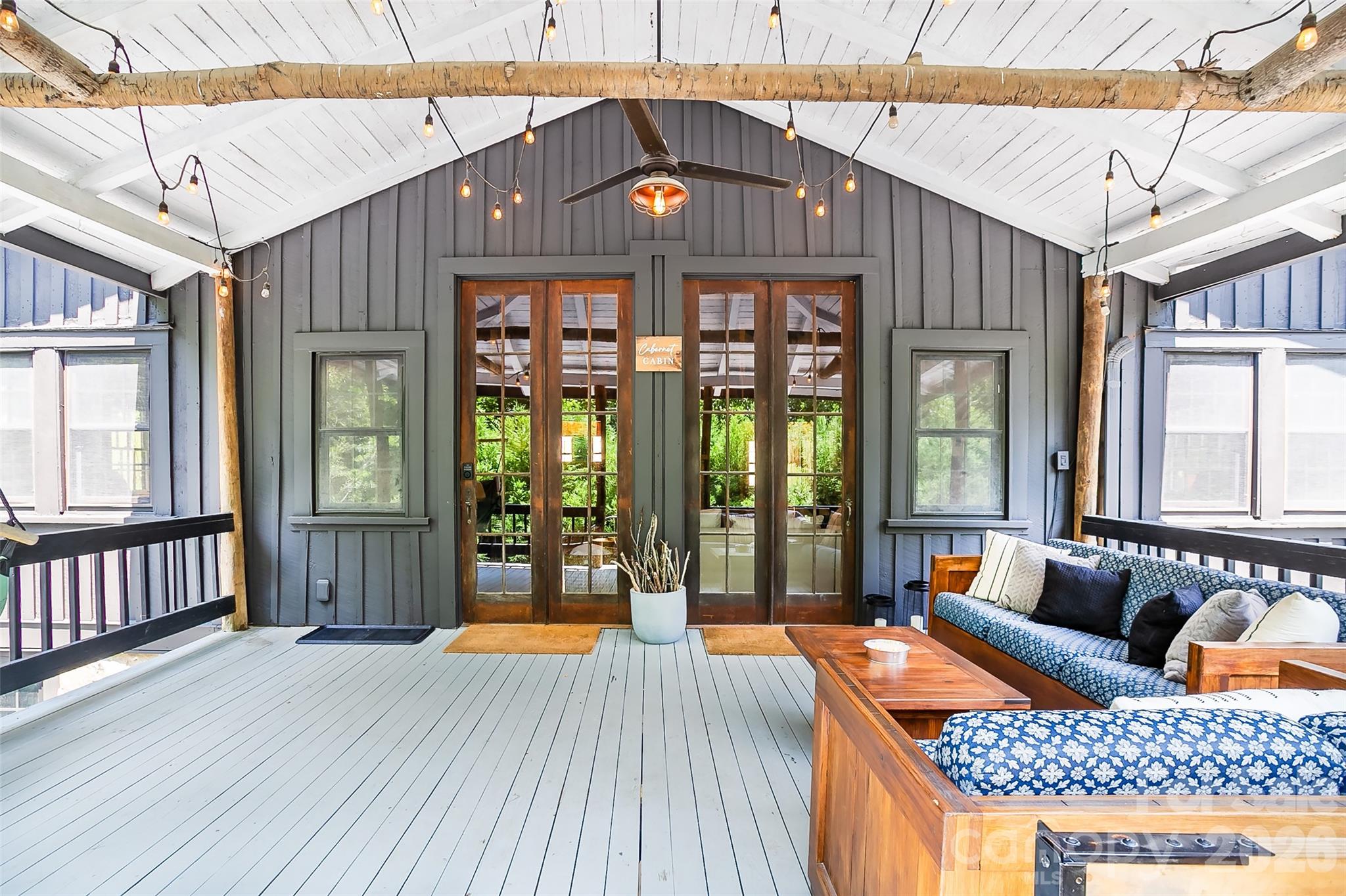 150 Indian Cave Park Road — Hendersonville