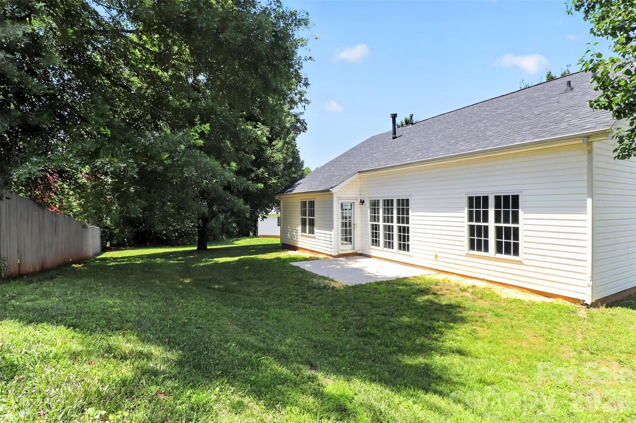 1048 Sandy Point Drive SW — Concord