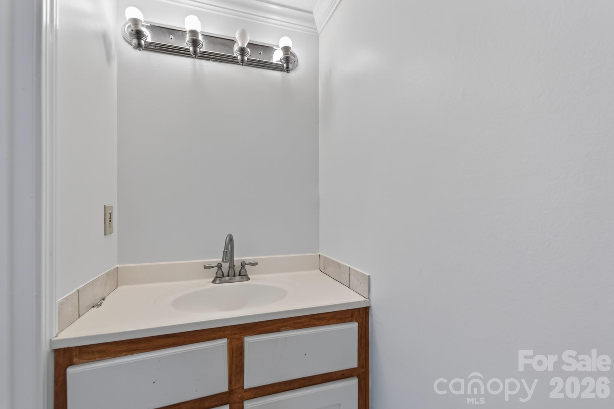 8904 Hunter Ridge Drive — Charlotte