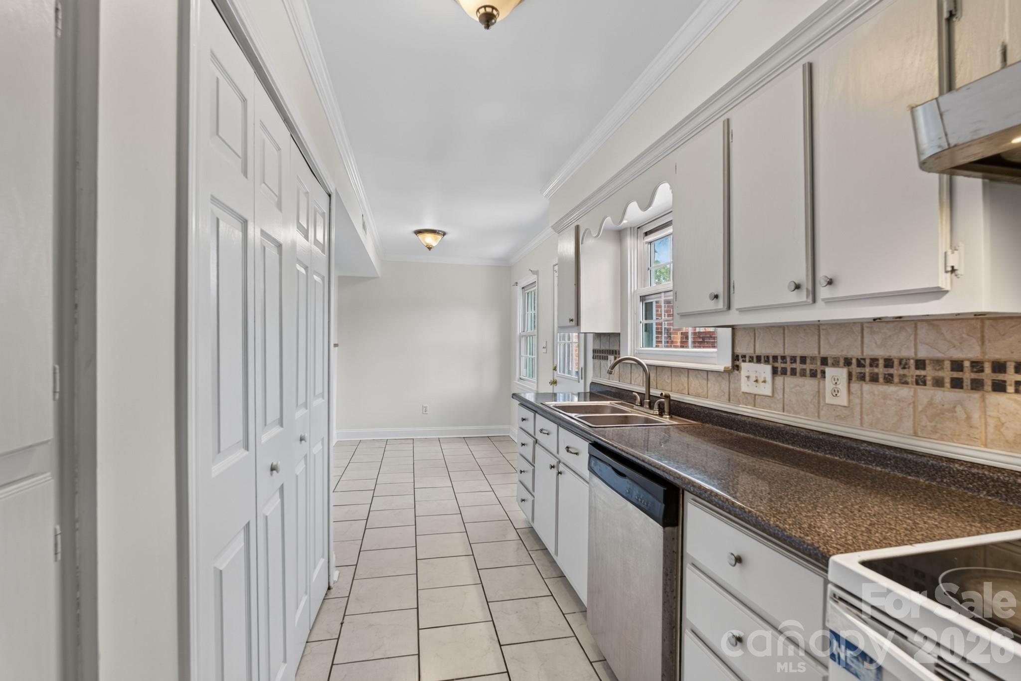 8904 Hunter Ridge Drive — Charlotte