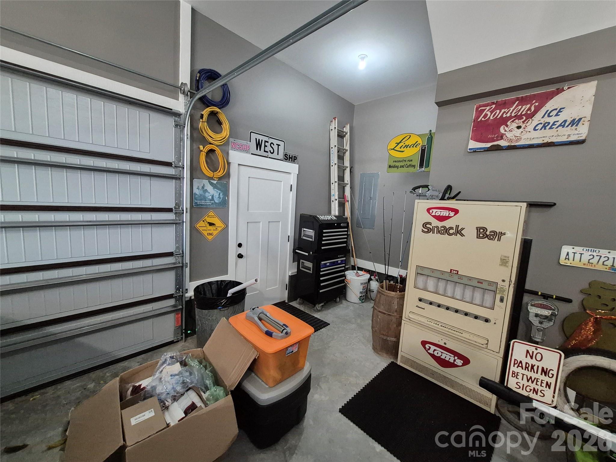 1877 Cline Farm Road — Lincolnton