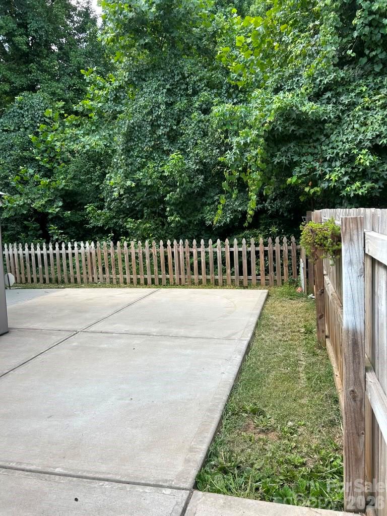 413 Peachtree Road — Charlotte
