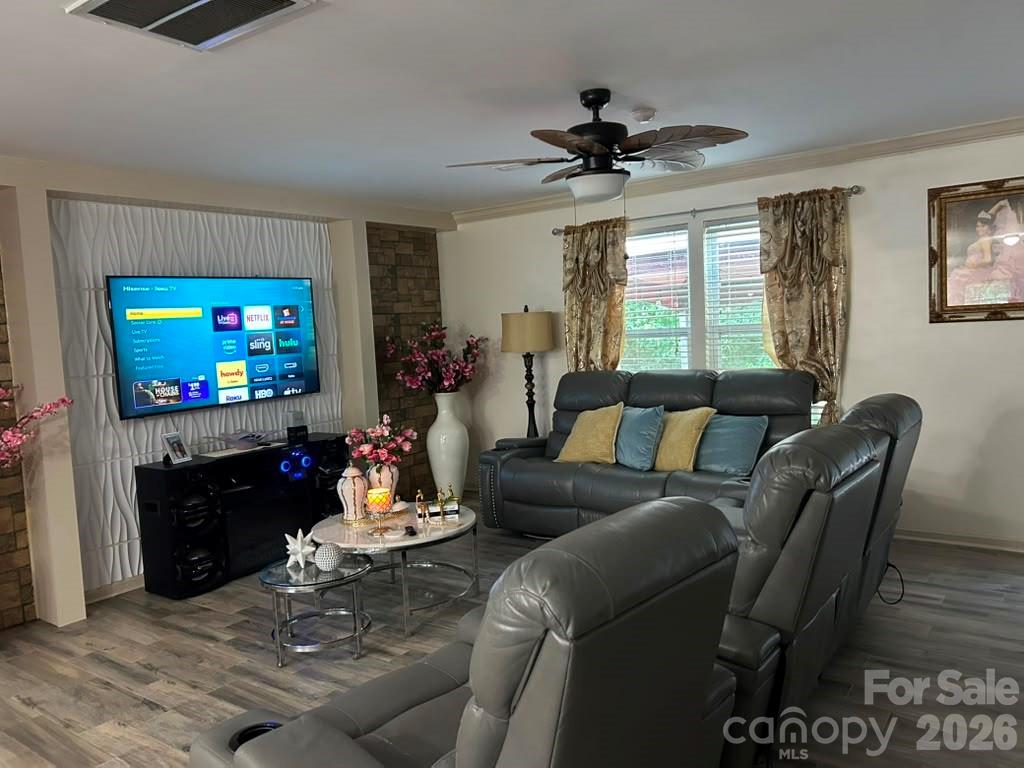 413 Peachtree Road — Charlotte