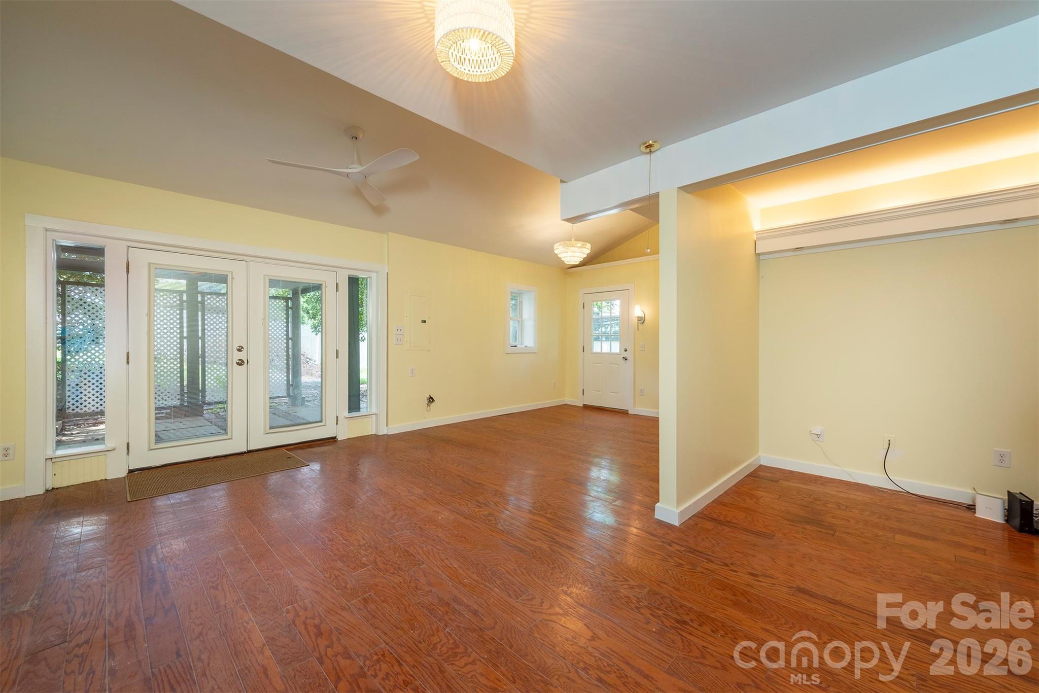 223 Davidson Road — Swannanoa