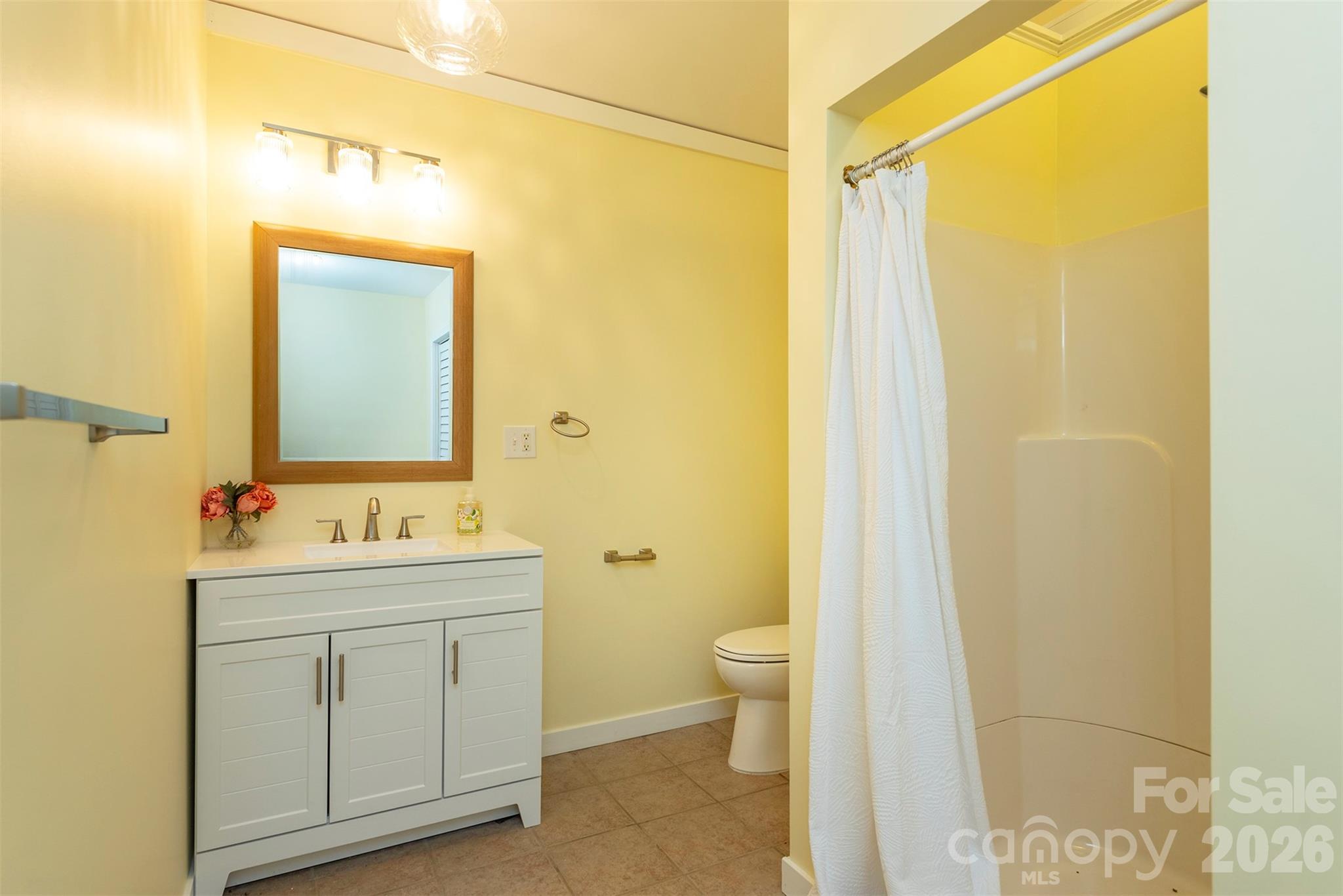 223 Davidson Road — Swannanoa