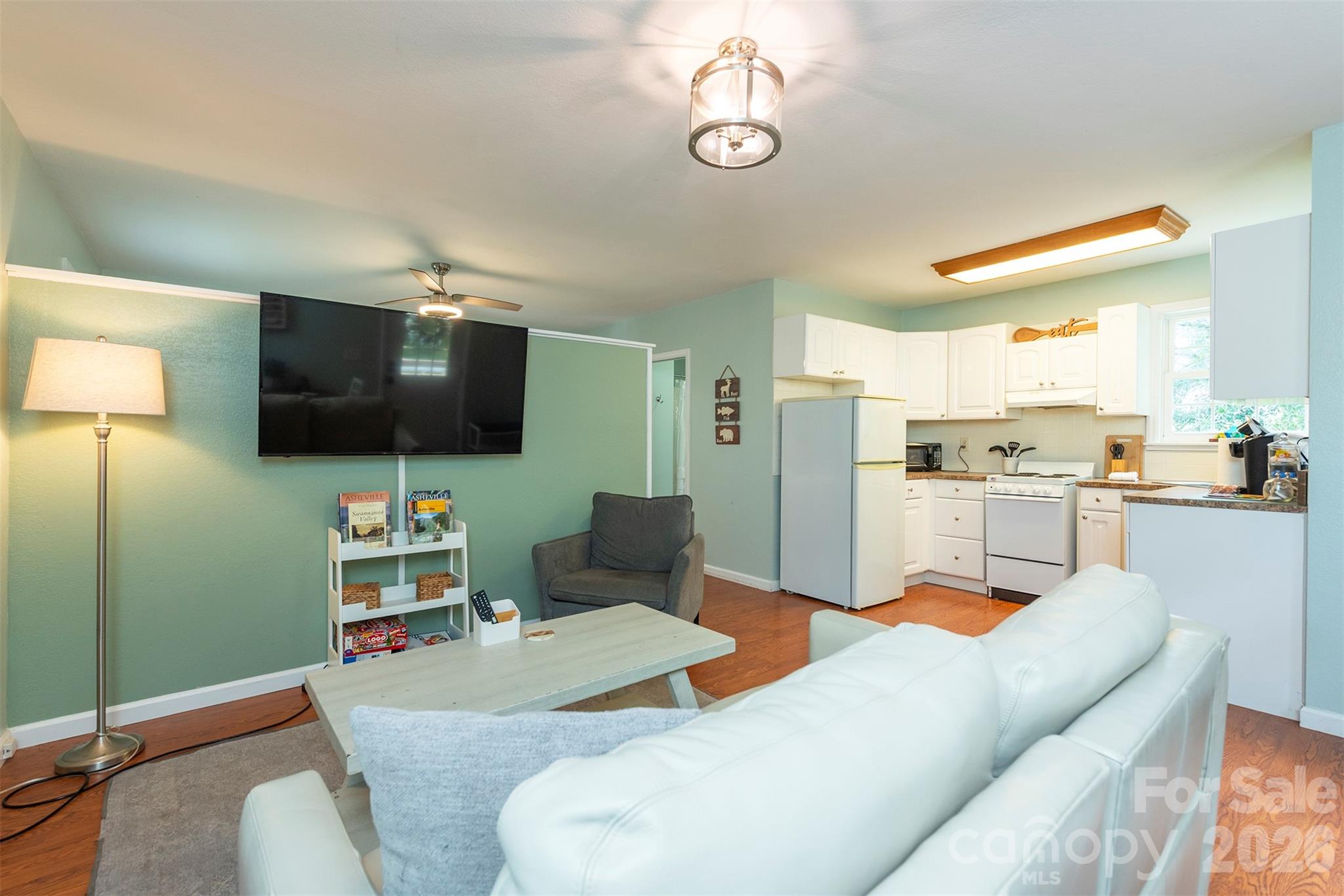223 Davidson Road — Swannanoa