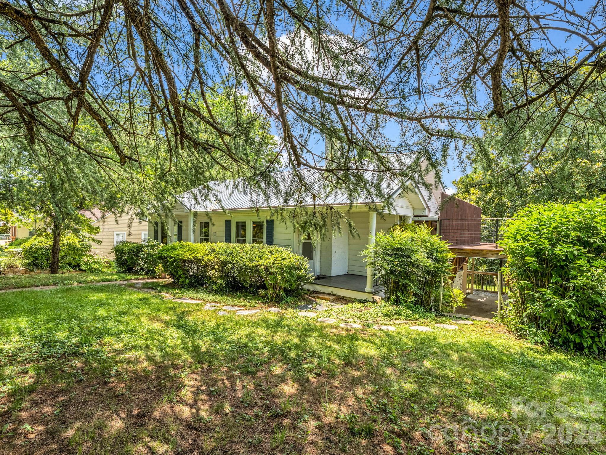 555 State Street — Marion